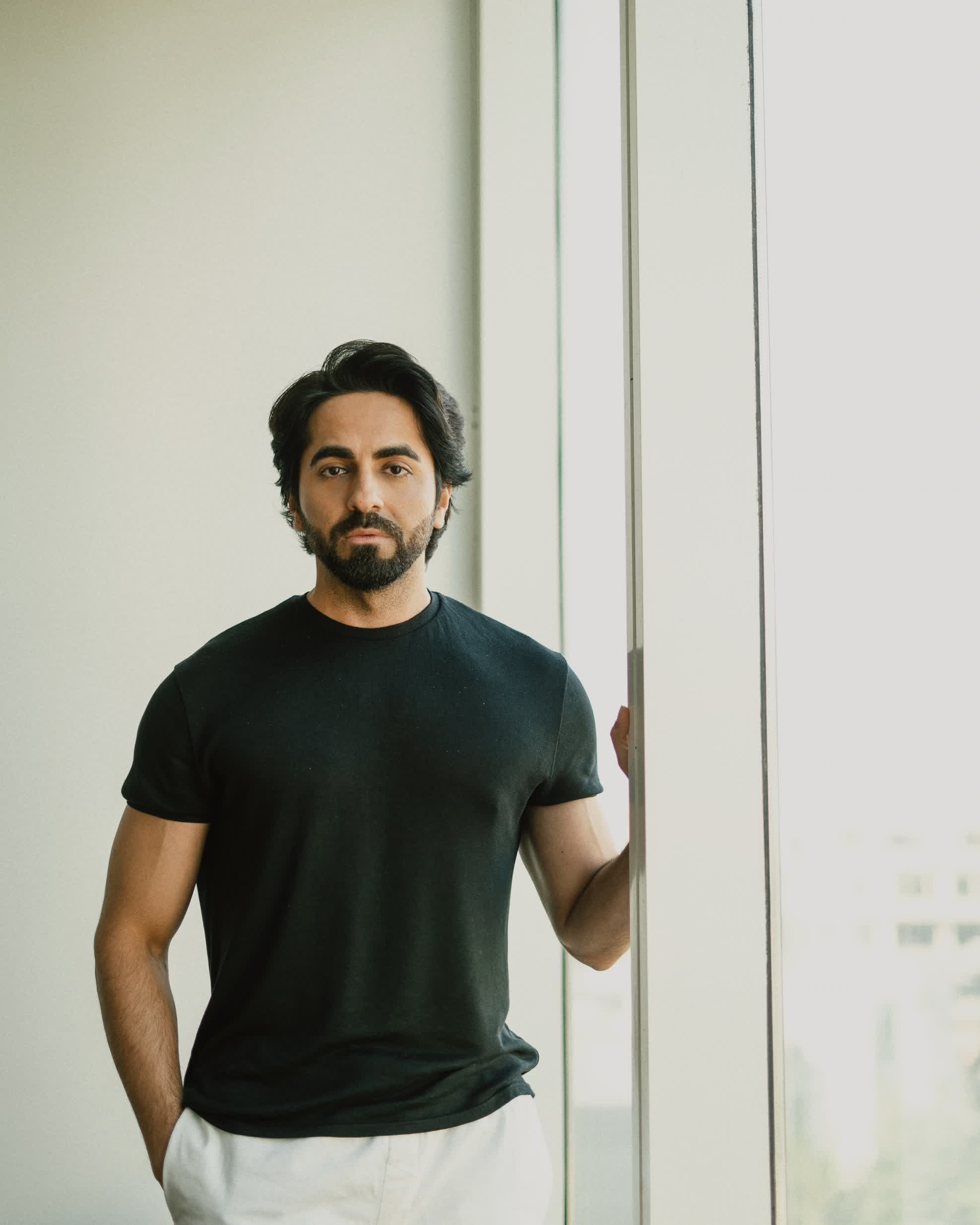 actor Ayushmann Khurrana large photo