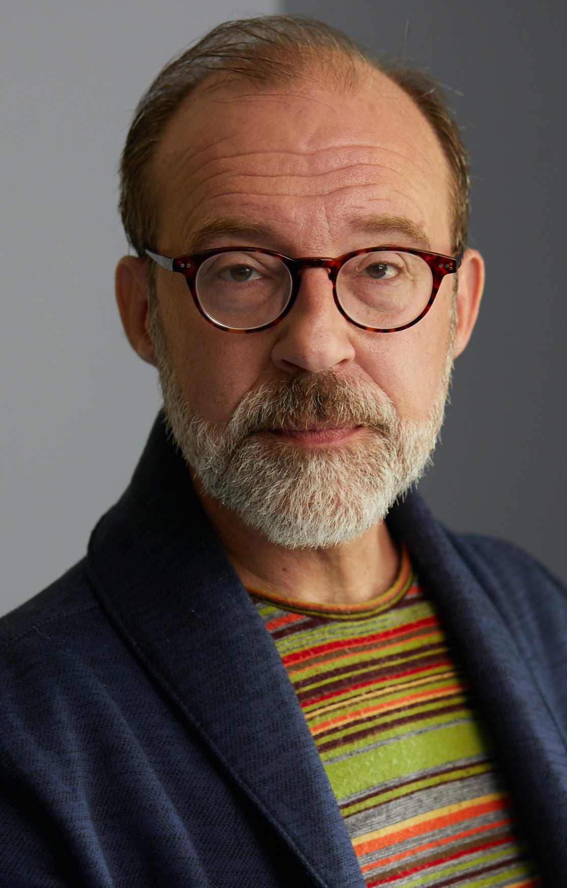 actor Wayne Pyle large photo