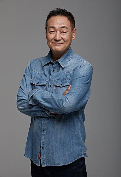 actor Lee Eol large photo