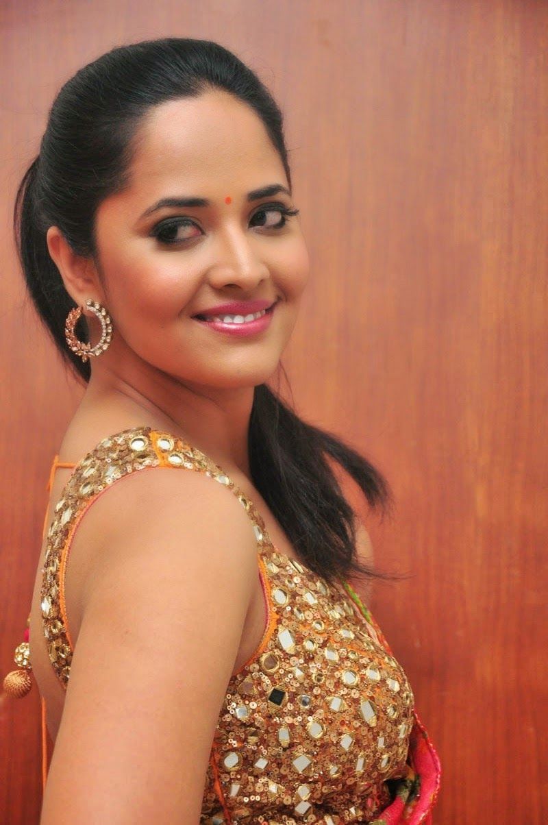 actor Anasuya Bharadwaj large photo