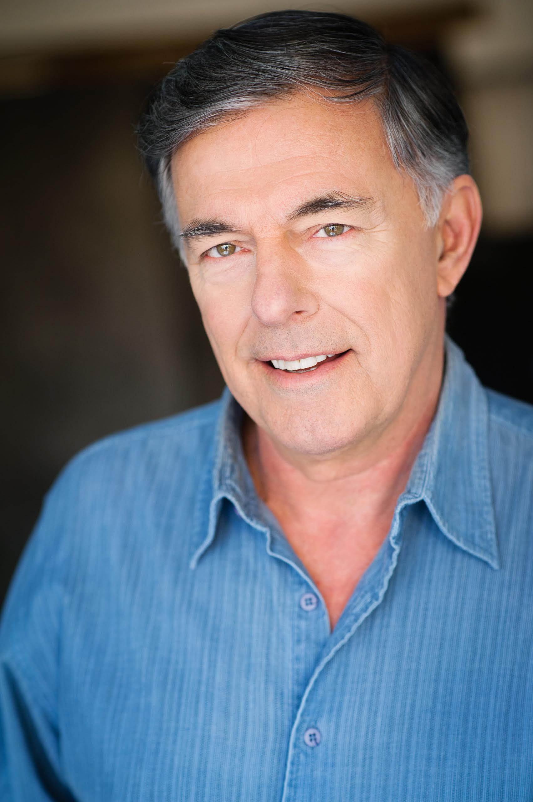 actor Fred Henderson large photo