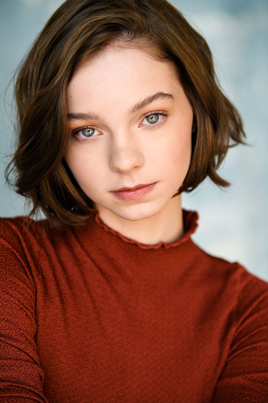 actor Emma Myers large photo