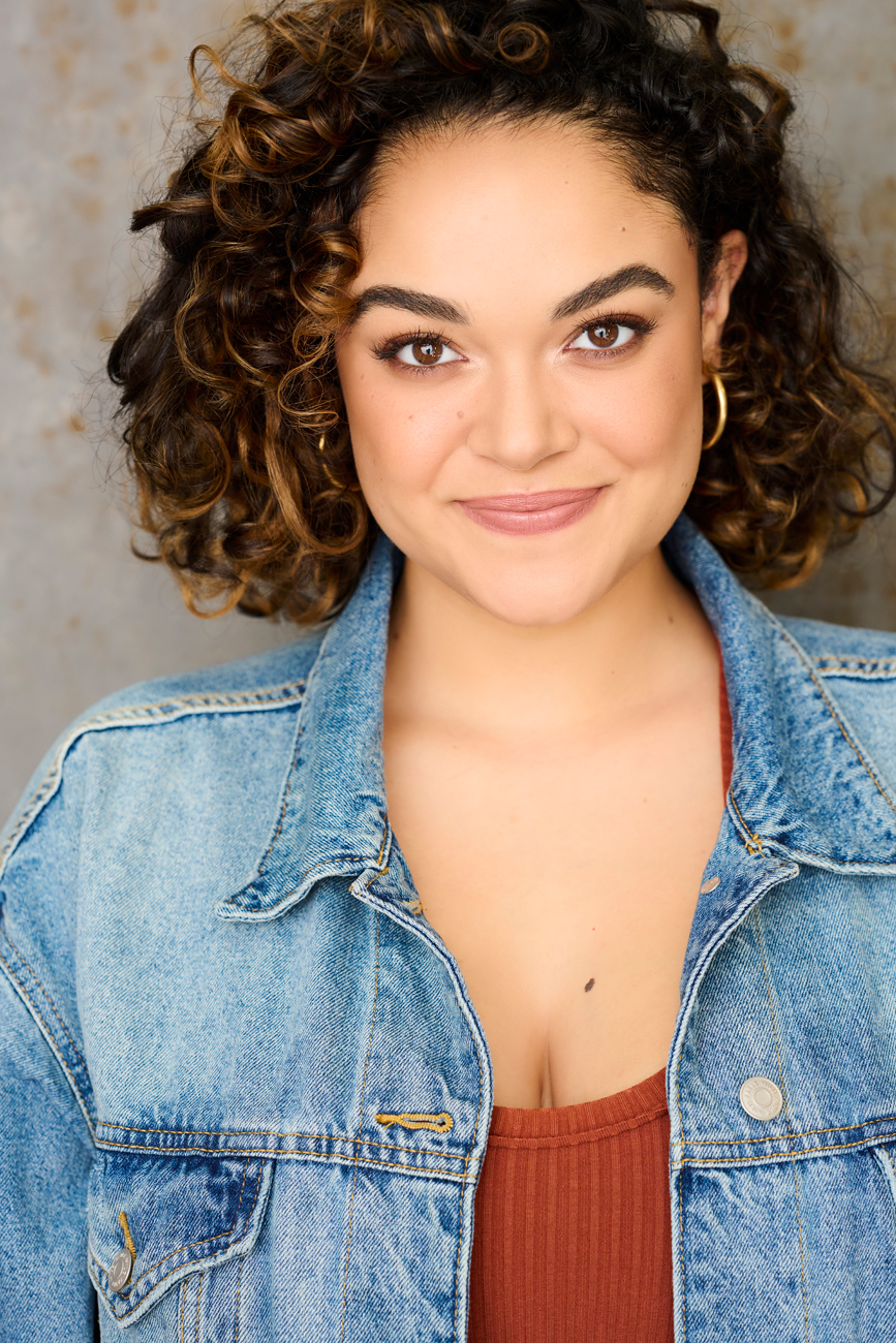 actor Sarah-Nicole Robles large photo