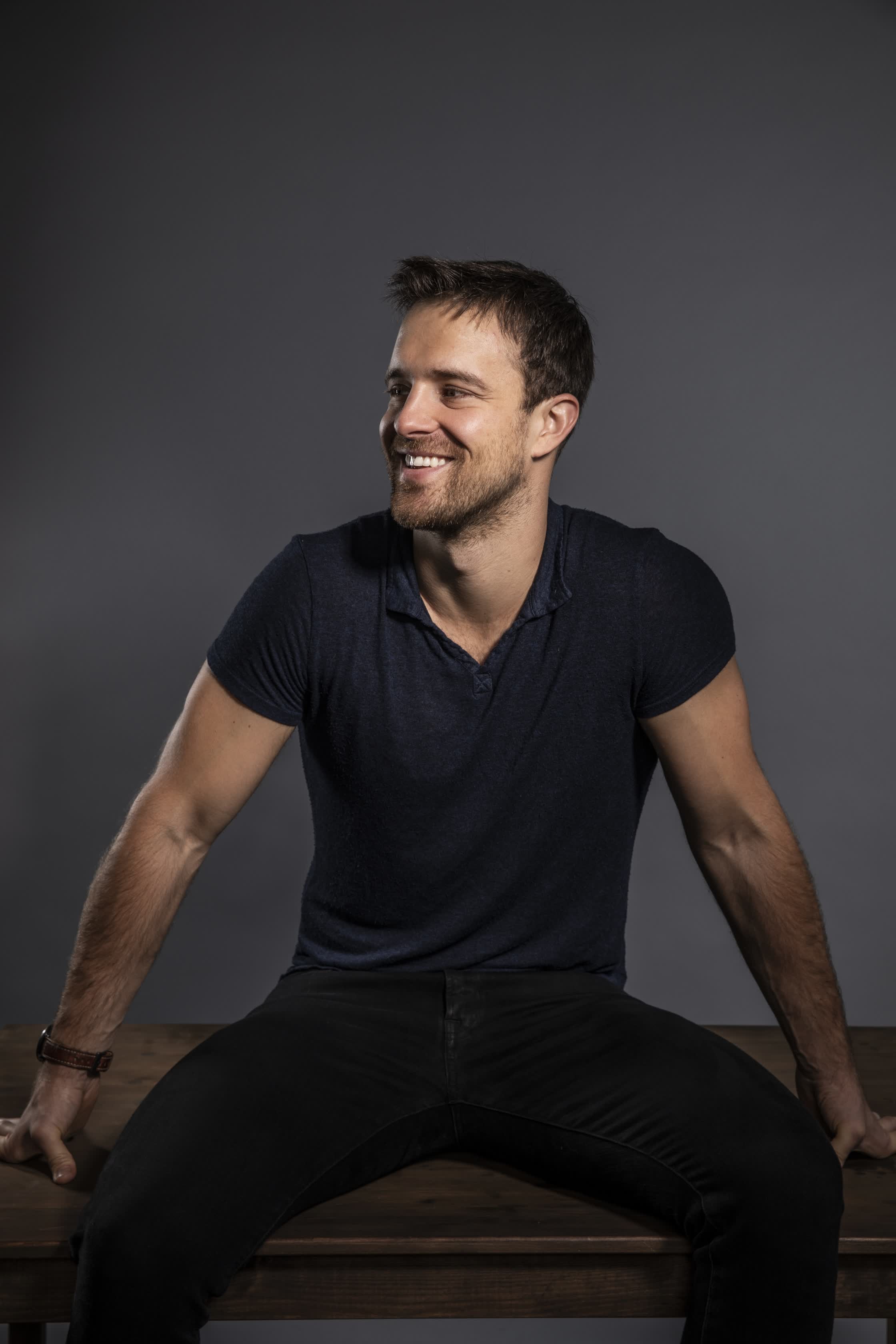 actor Sean Kleier large photo