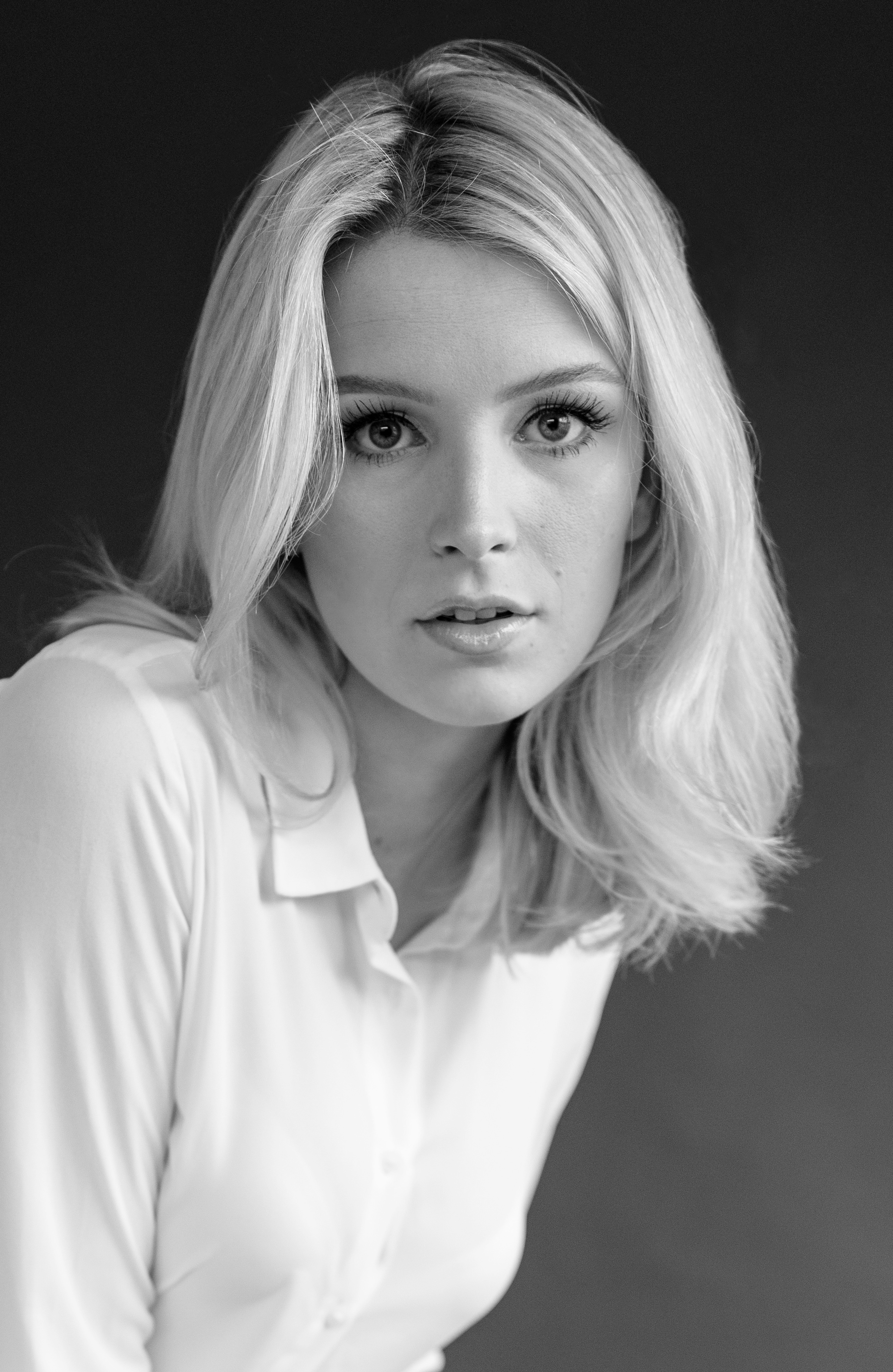 actor Madison Thompson large photo