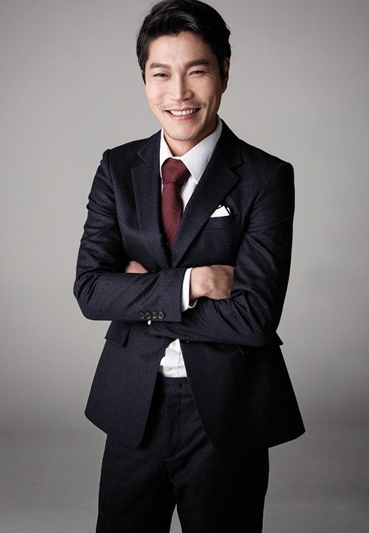 actor Gwi-hwa Choi large photo