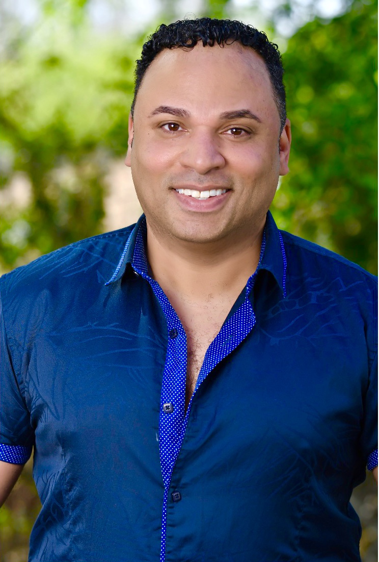 actor Mike Dunston large photo