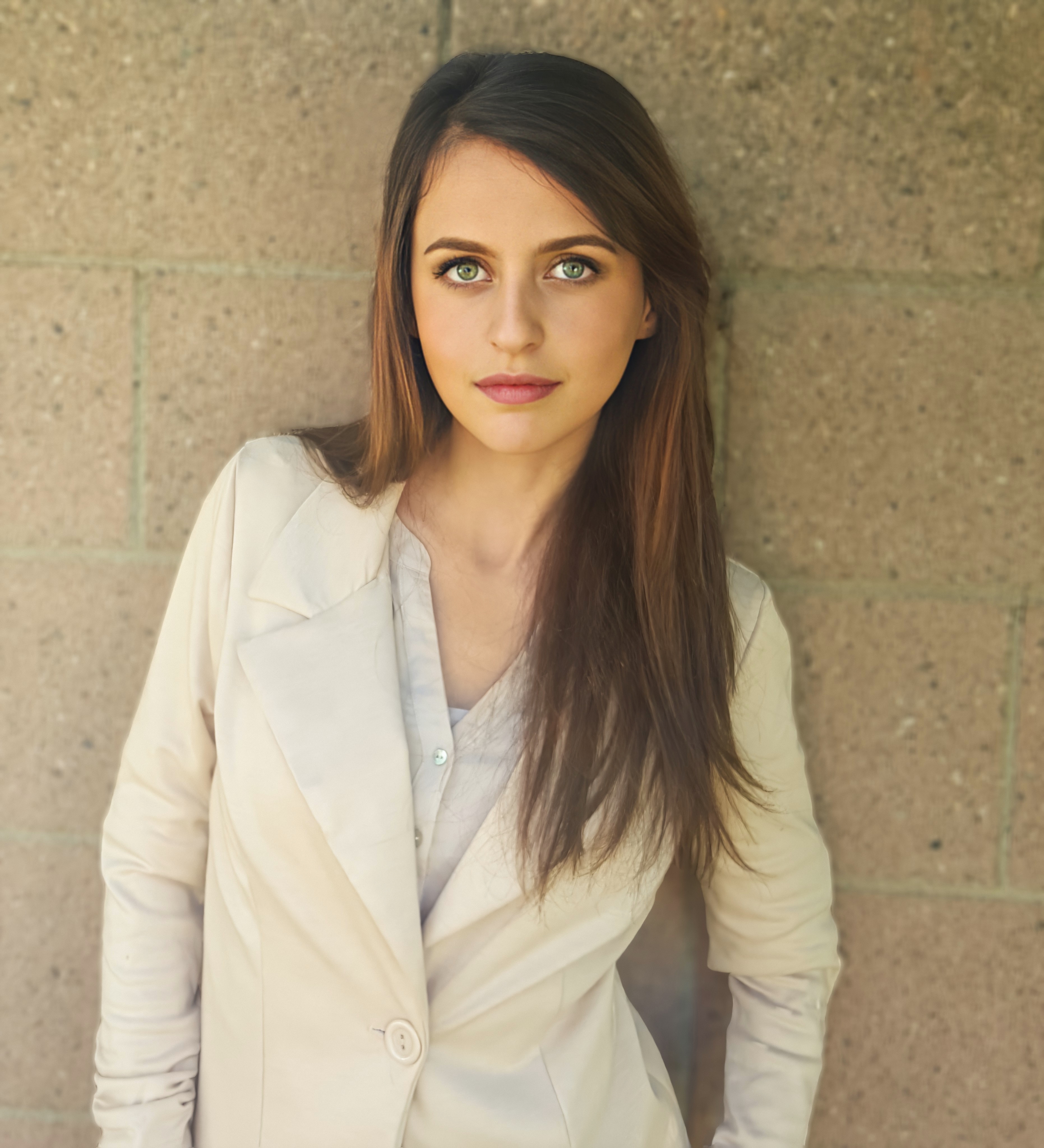 actor Naya Mousa large photo