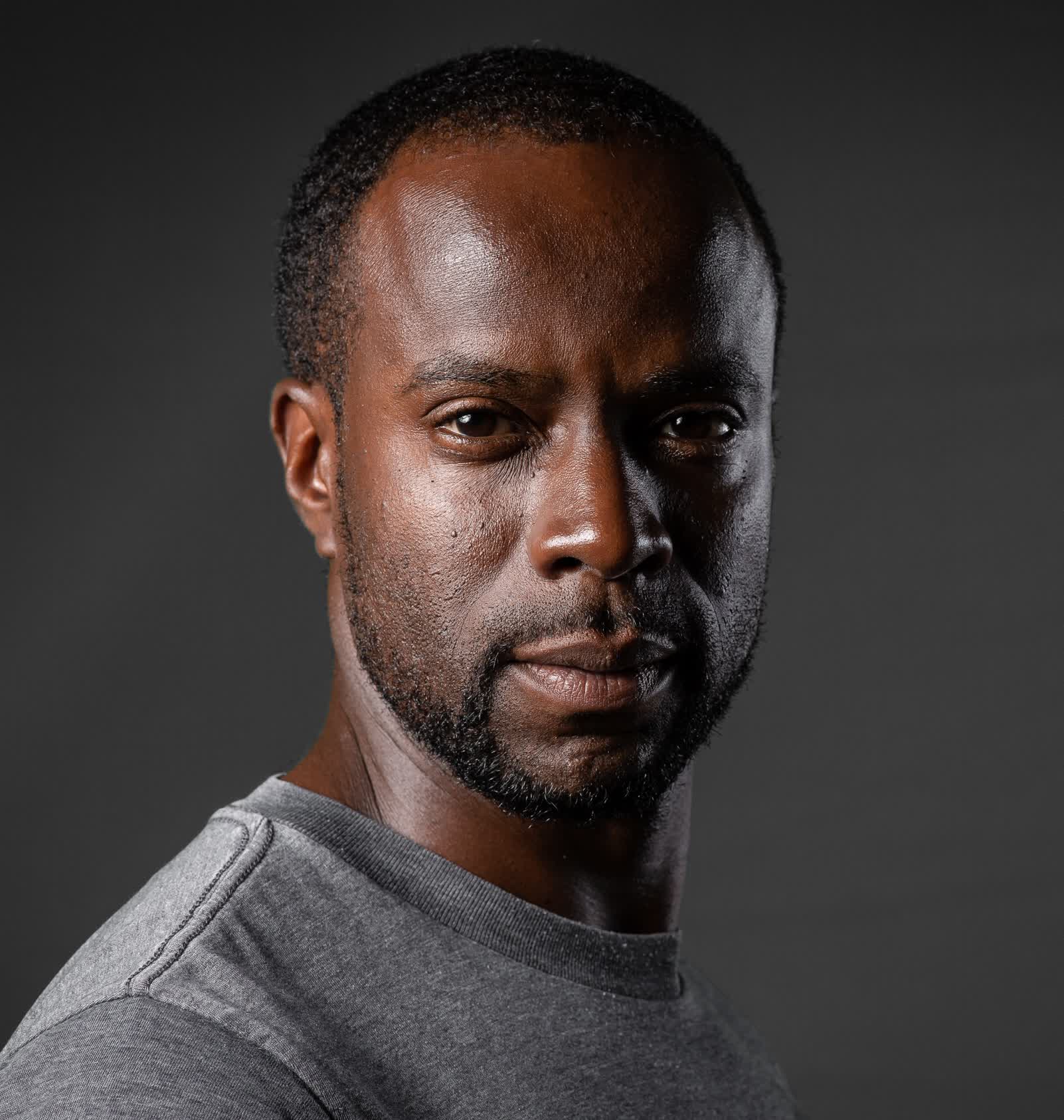 actor Anthony Oseyemi large photo