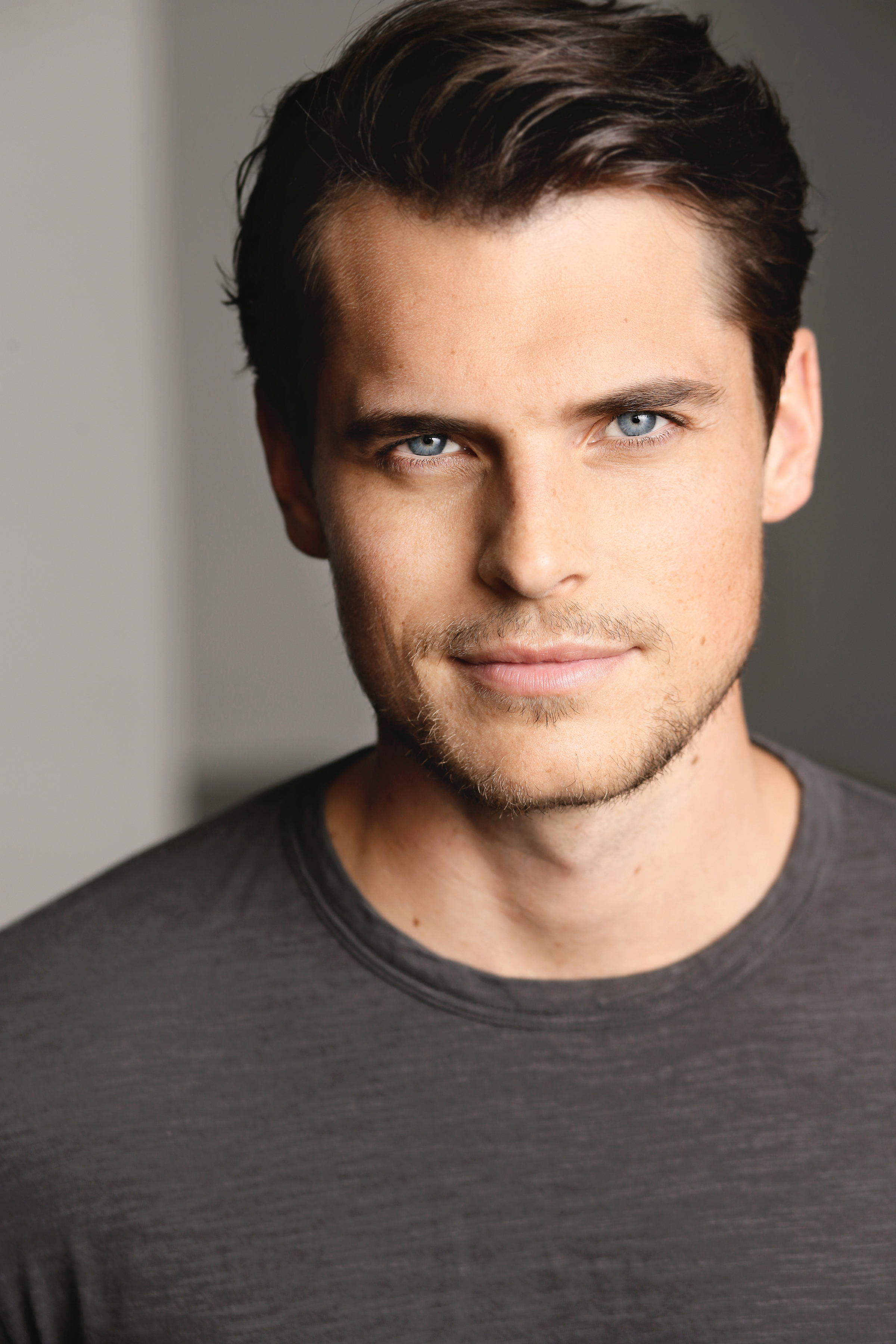 actor Bryan Lillis large photo