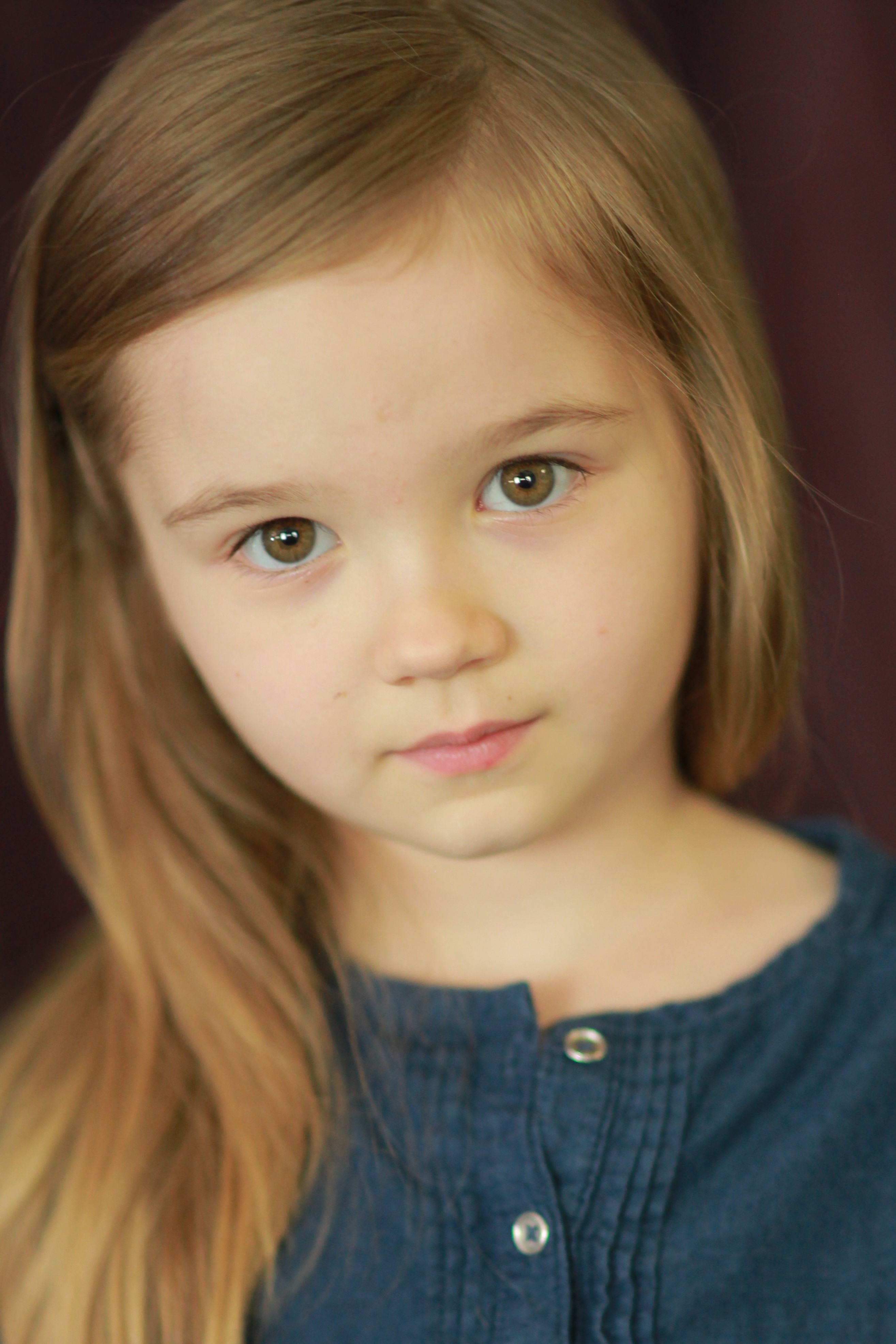 actor Evangeline Hill large photo