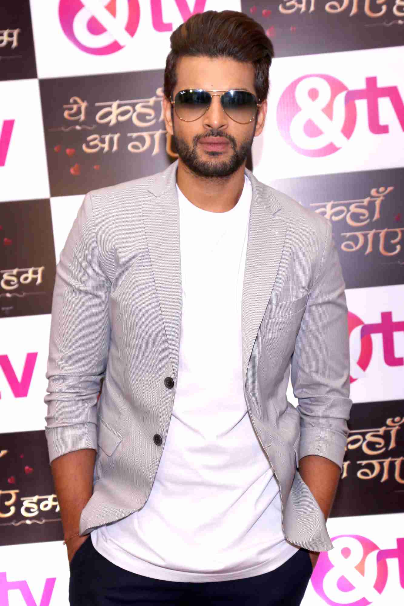 actor Karan Kundrra large photo