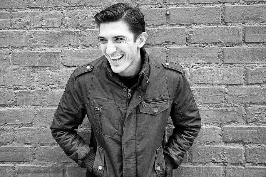 actor Andrew Schulz large photo