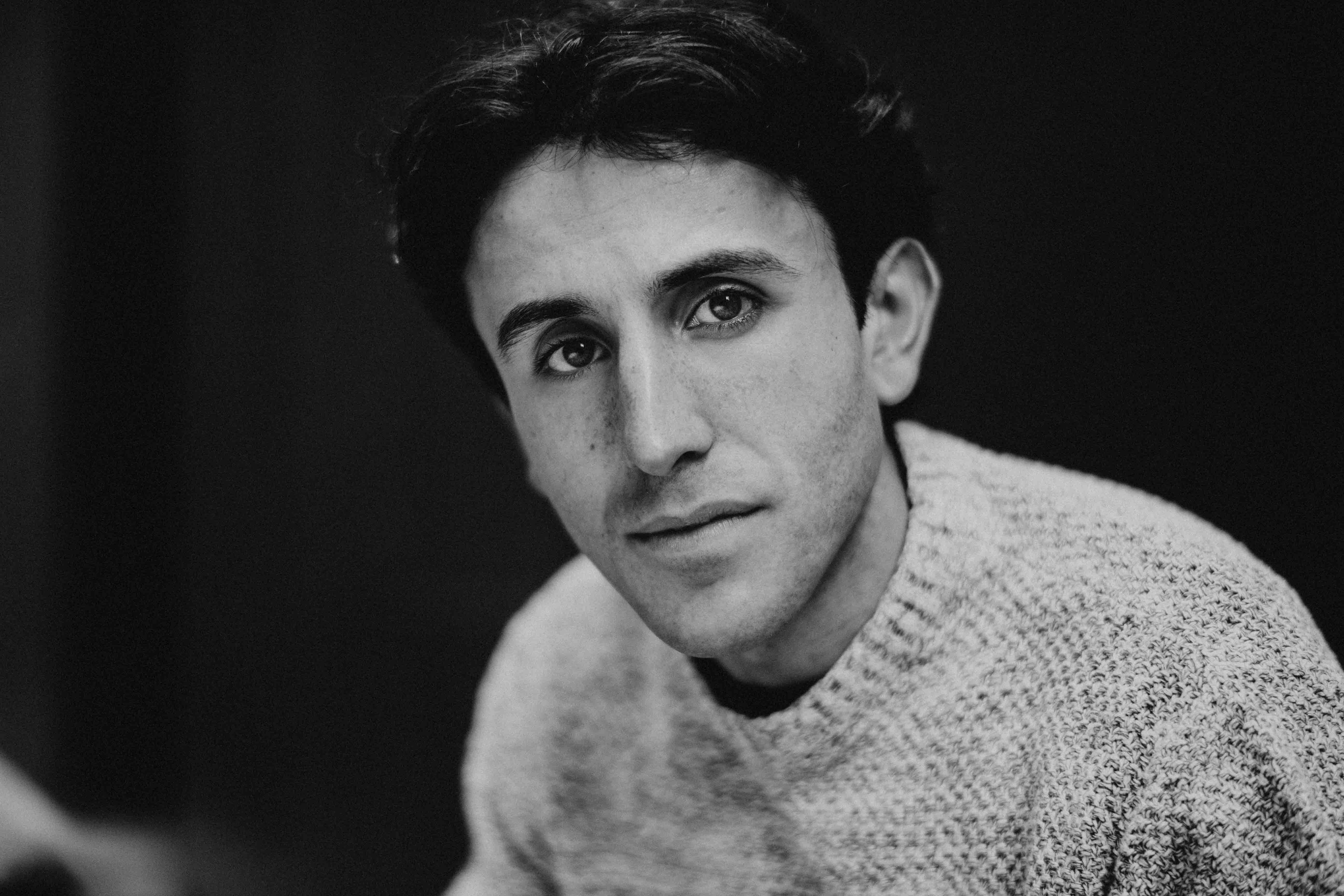 actor Berk Ozturk large photo