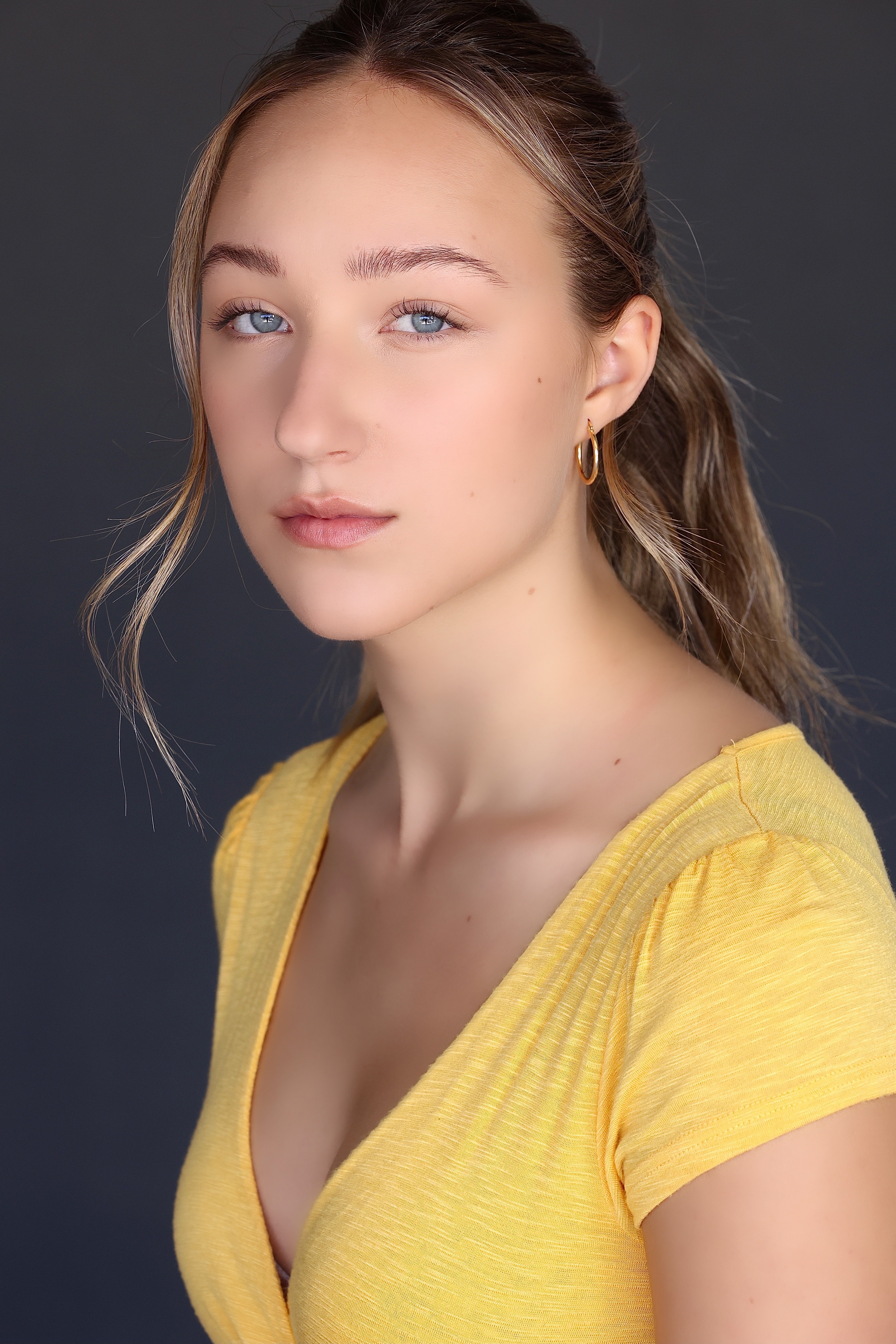 actor Ava Michelle large photo