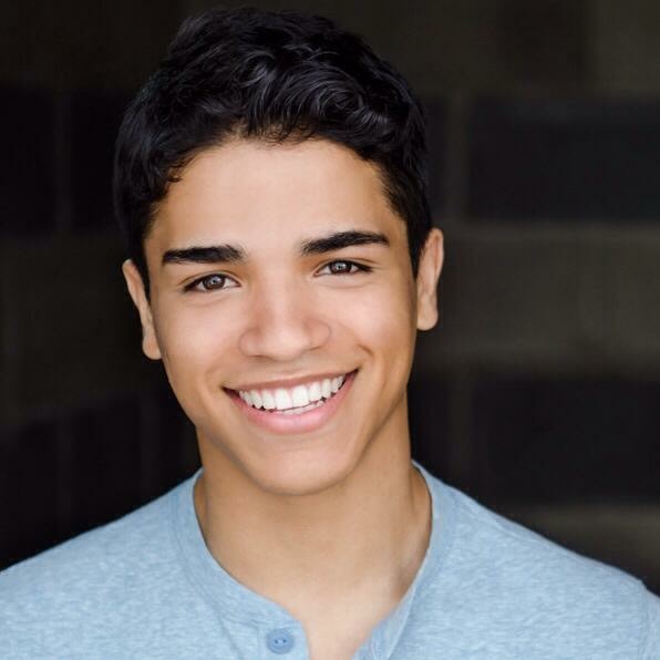 actor Johnathan Nieves large photo