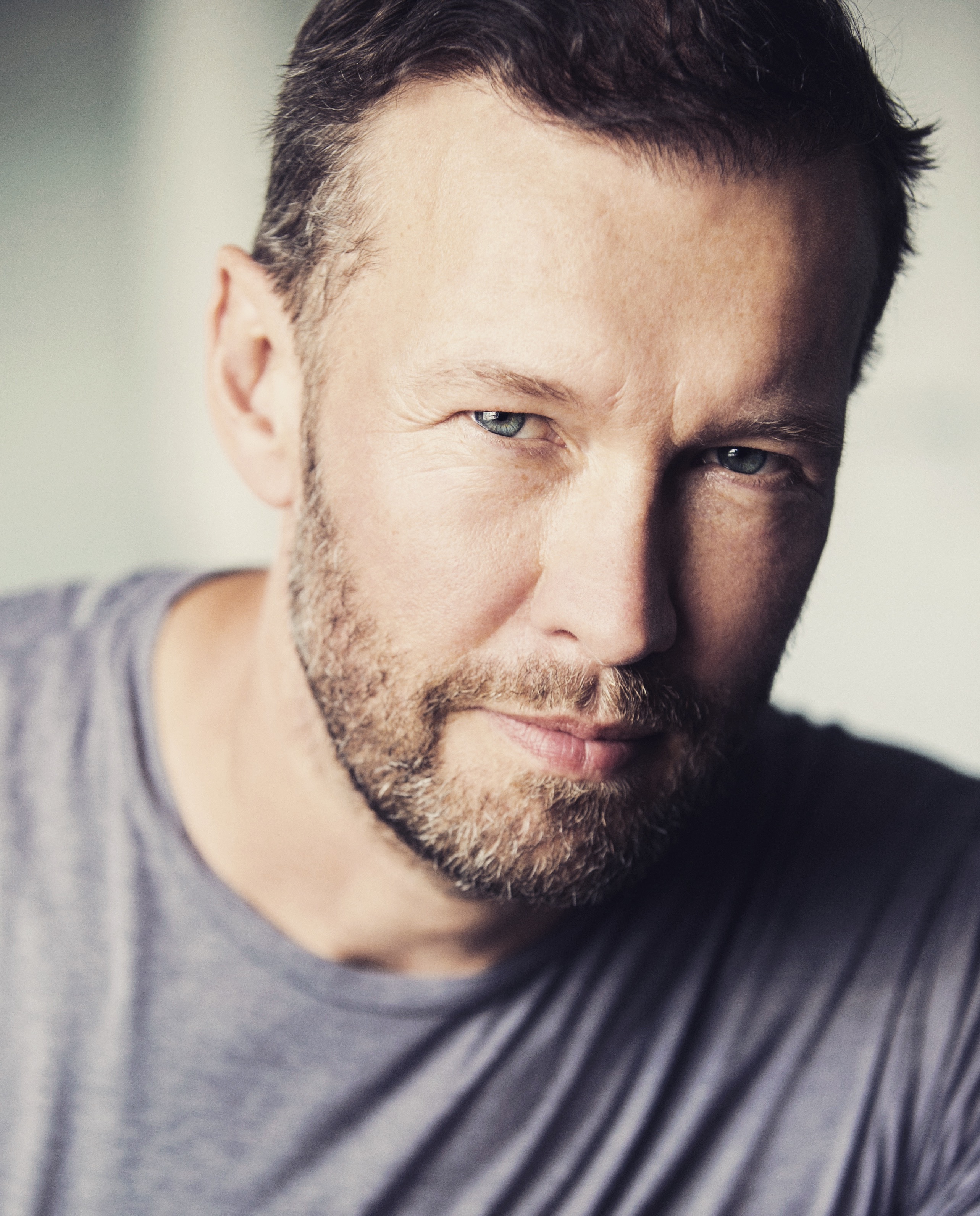 actor Gordon Alexander large photo