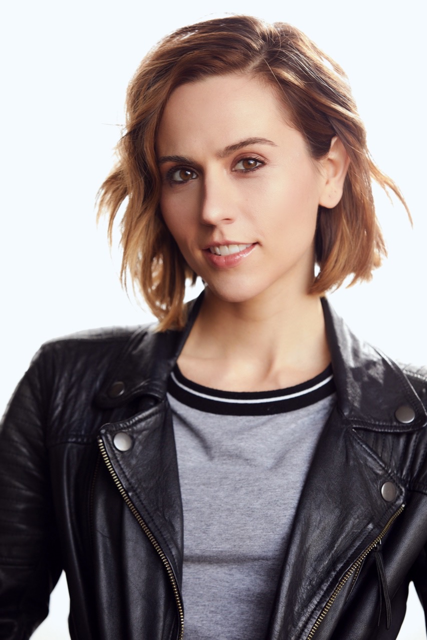 actor Abby Trott large photo
