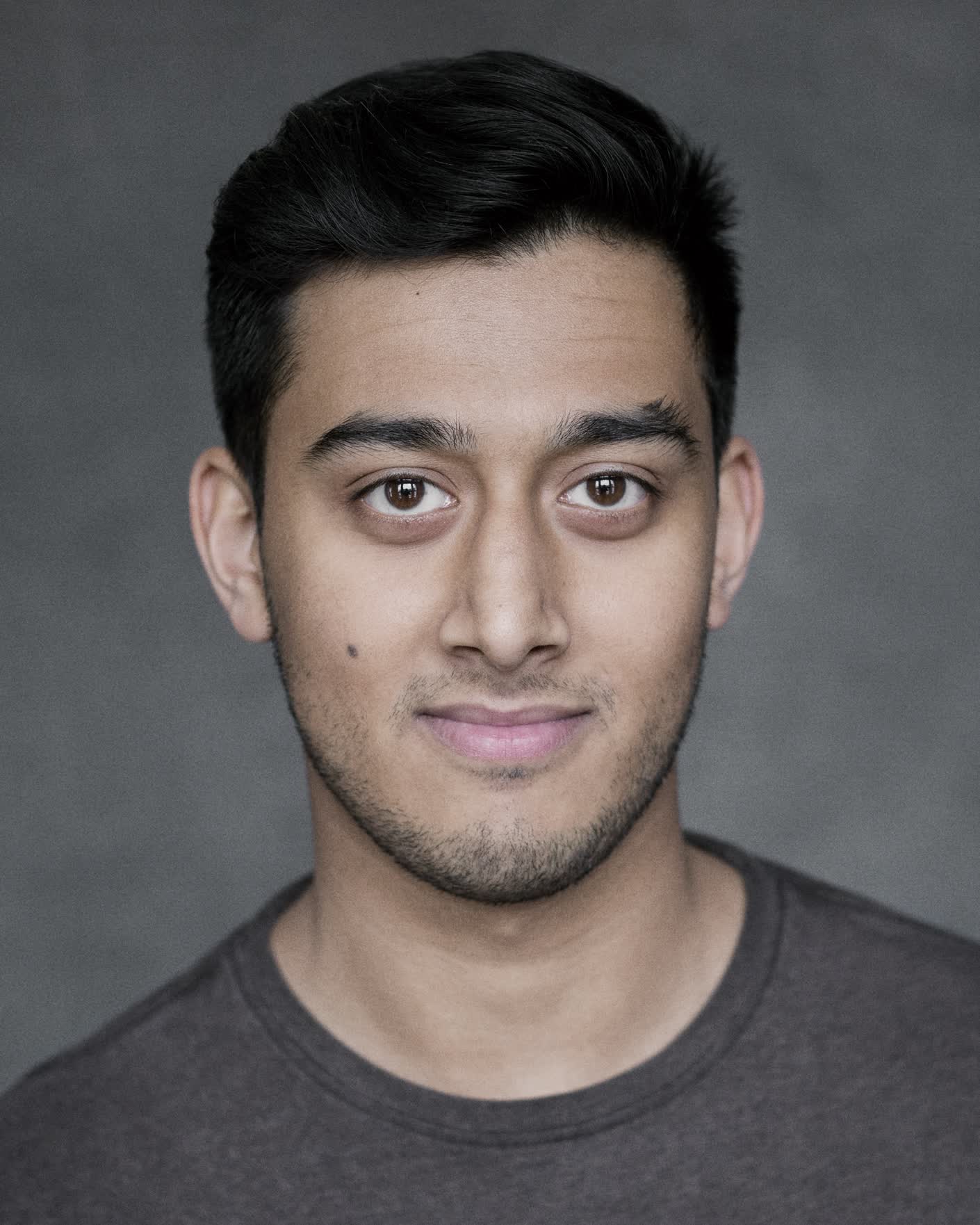 actor Karan Gill large photo