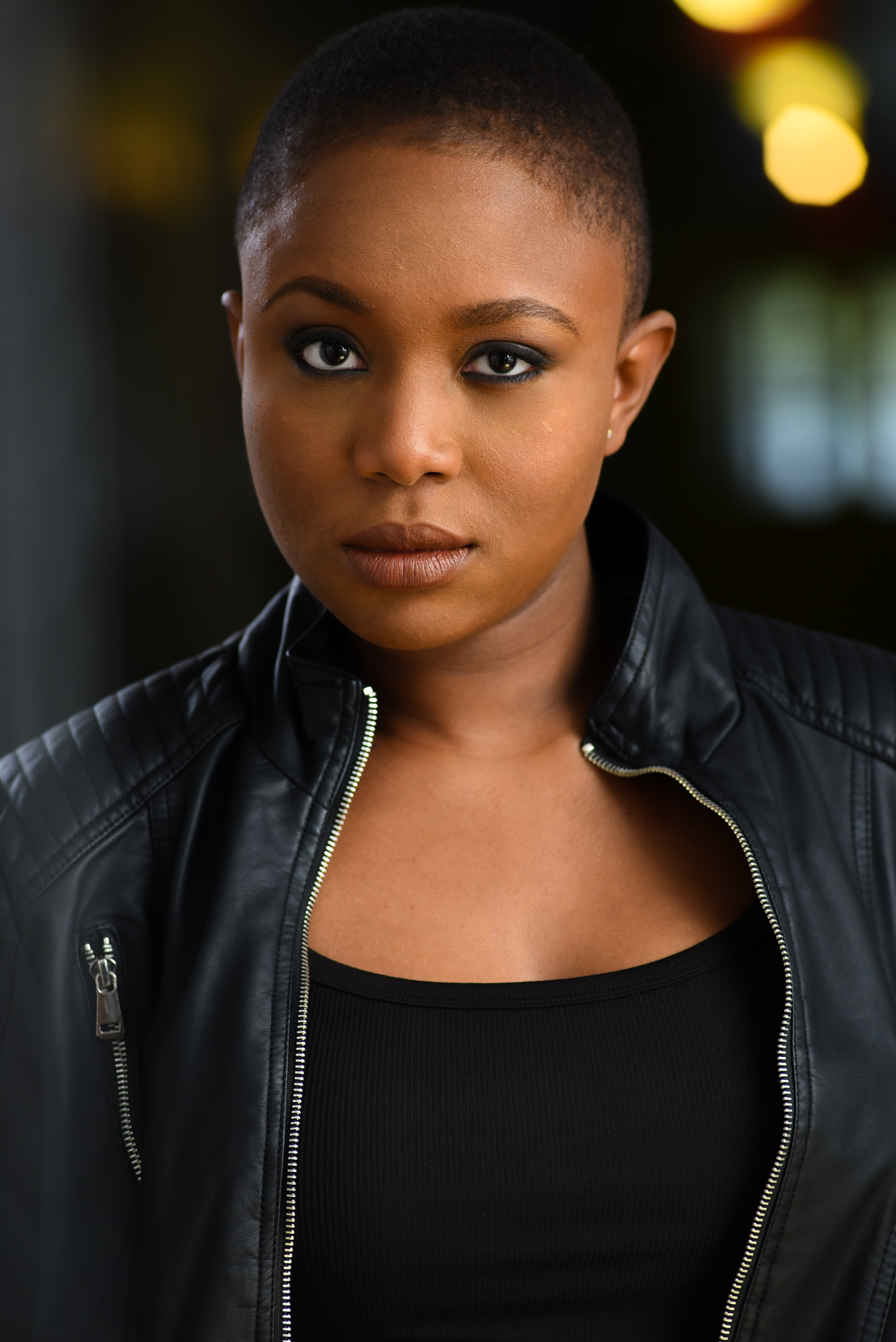 actor Indya Bussey large photo