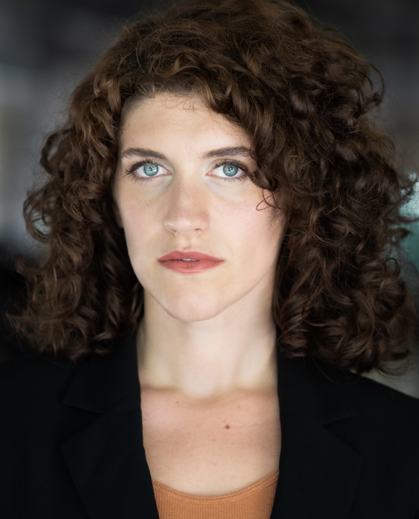 actor Hannah Pniewski large photo
