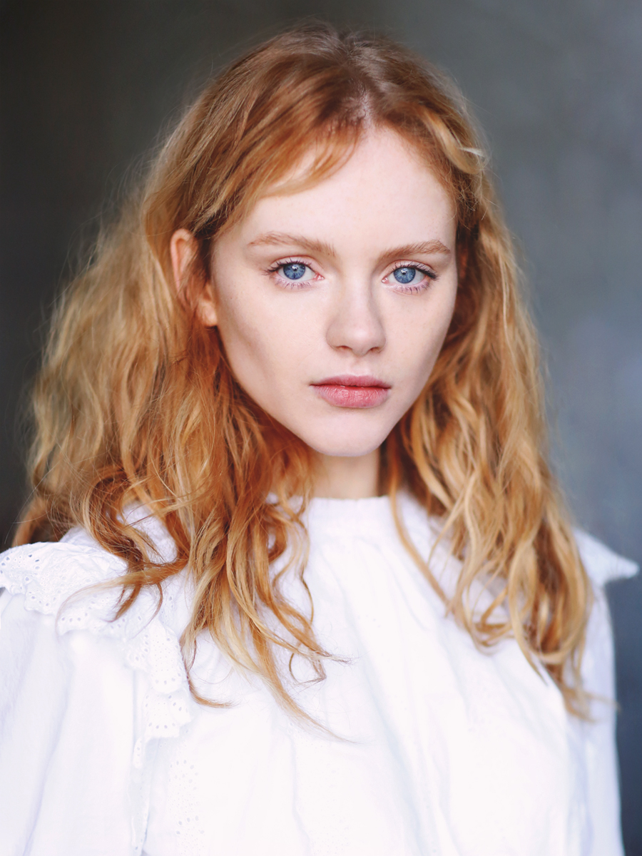 actor Emma Laird large photo actor Emma Laird large photo