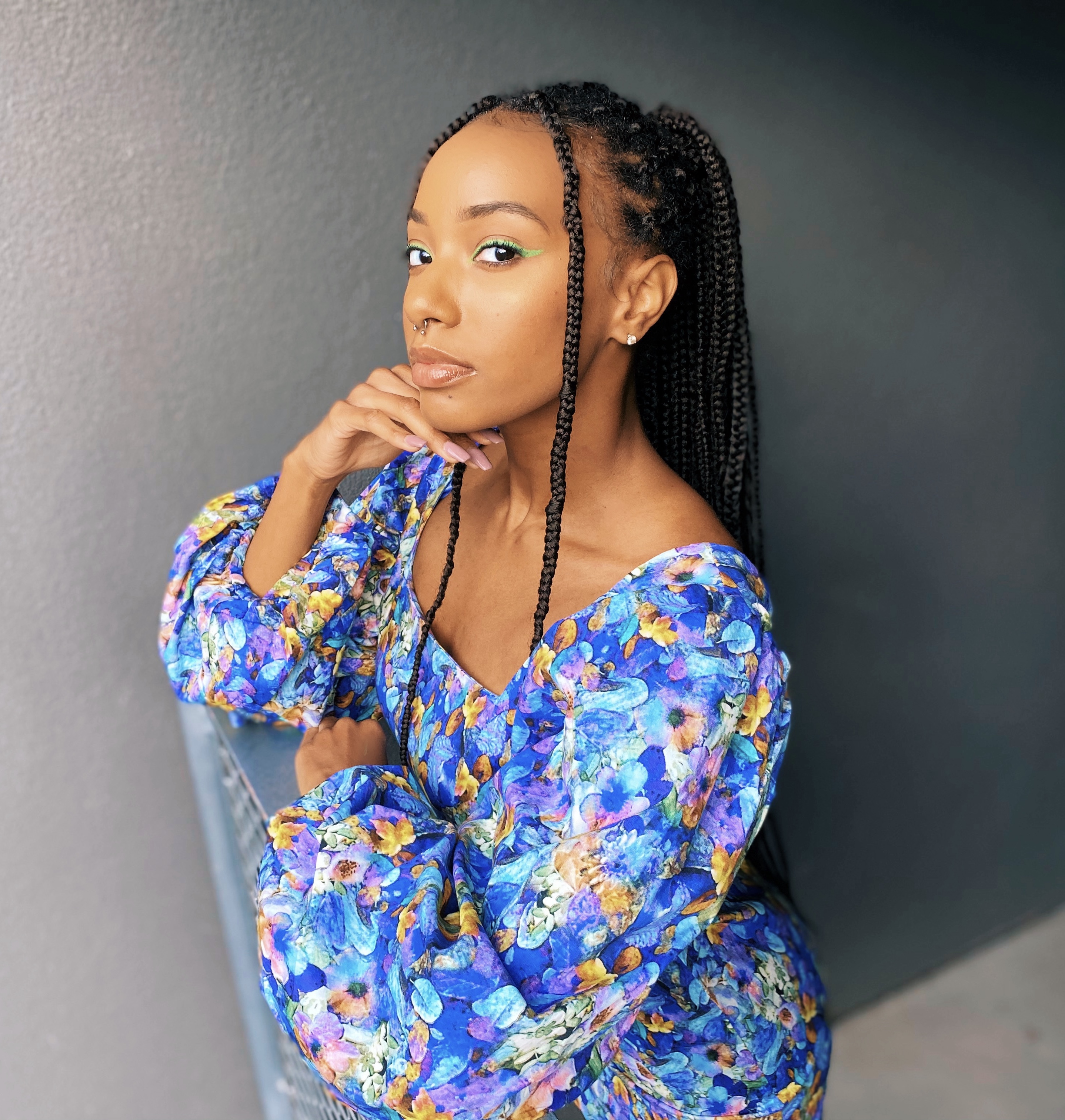 actor Alyah Chanelle Scott large photo