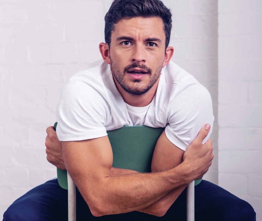 actor Jonathan Bailey large photo actor Jonathan Bailey large photo