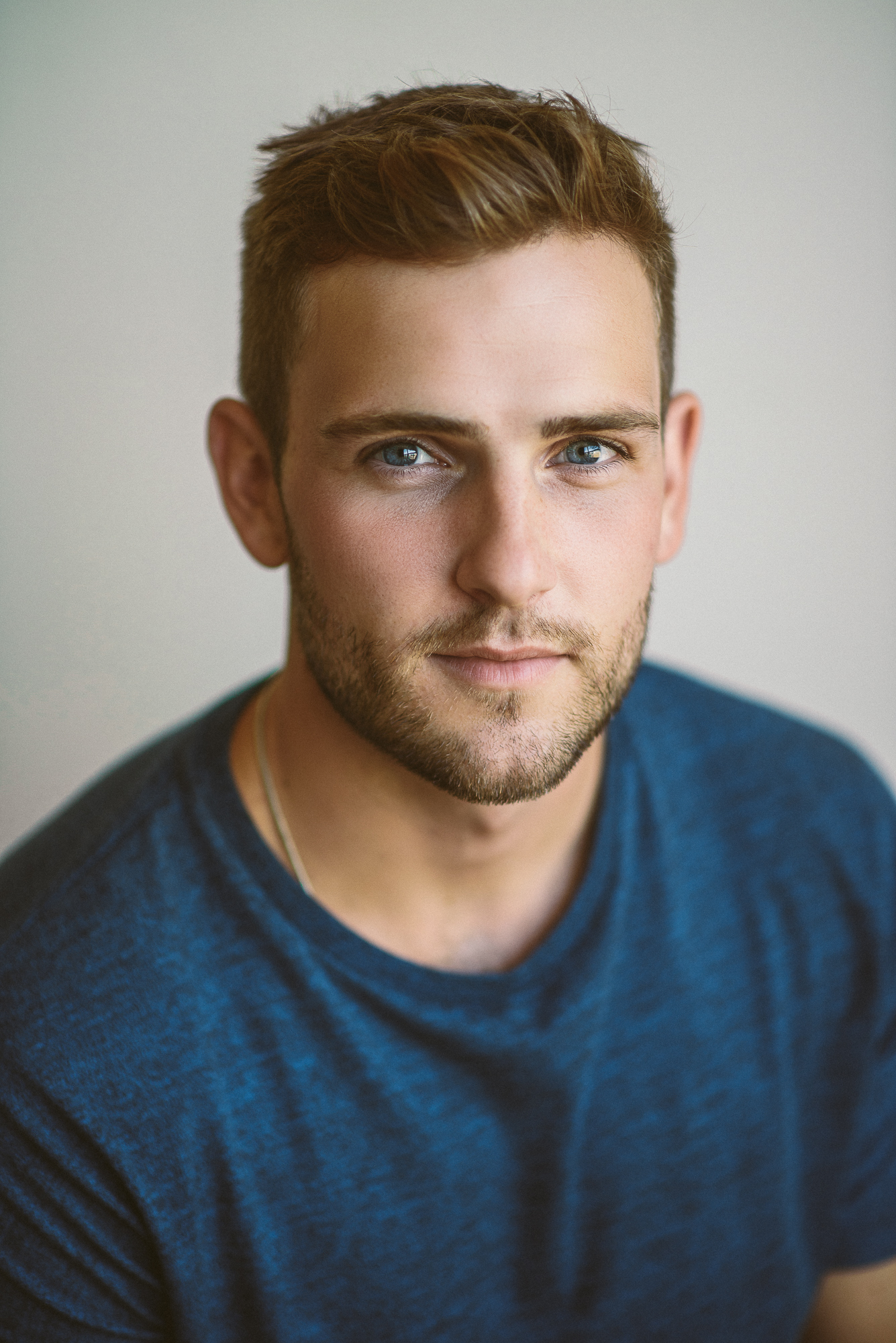 actor Travis Nelson large photo