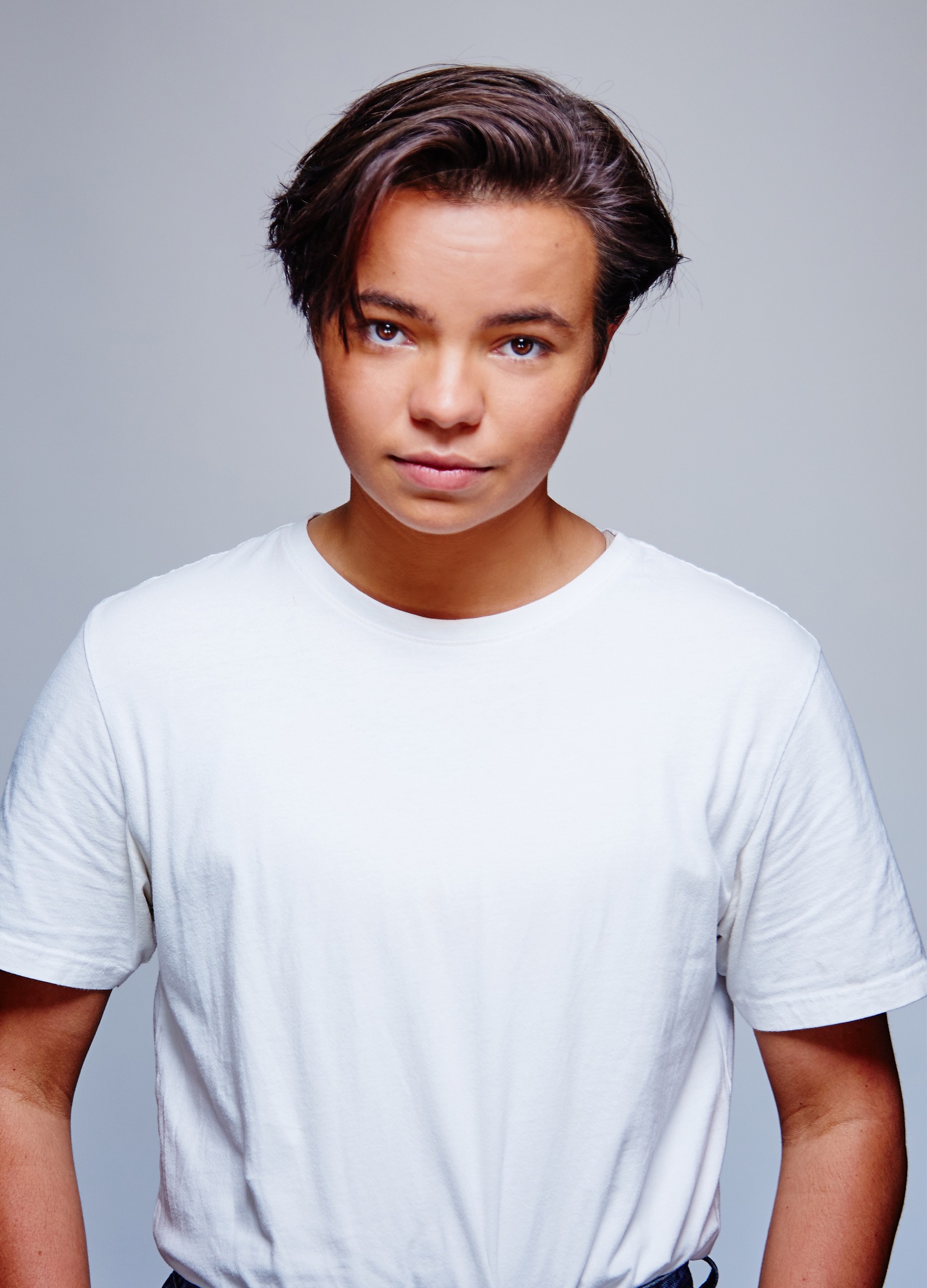 actor Zoe Terakes large photo