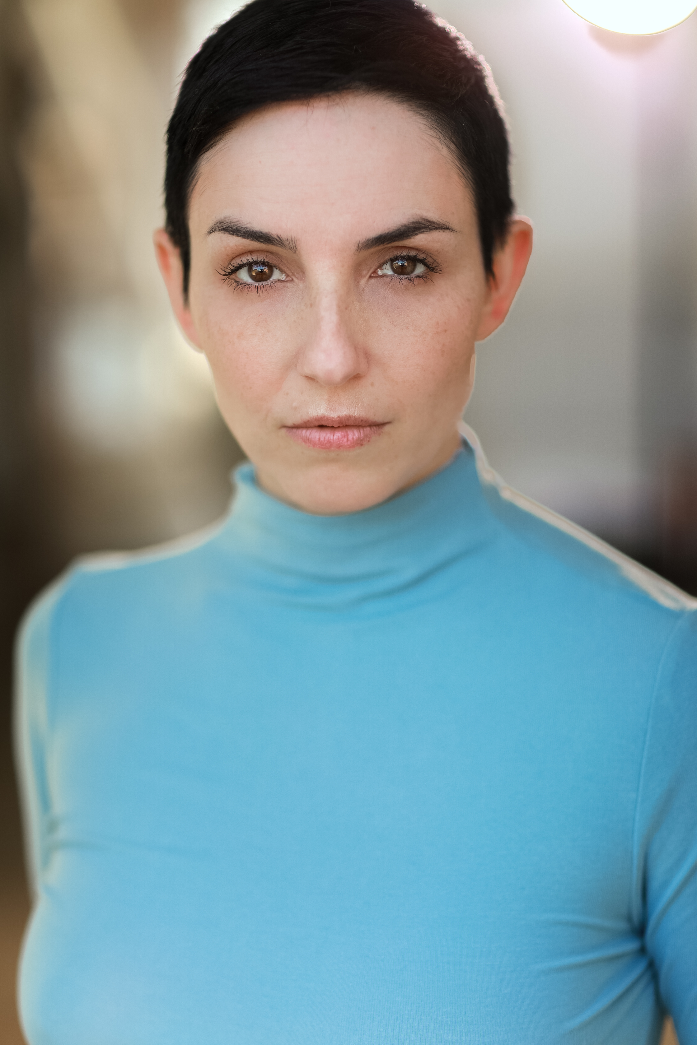 actor Genevieve Gauss large photo