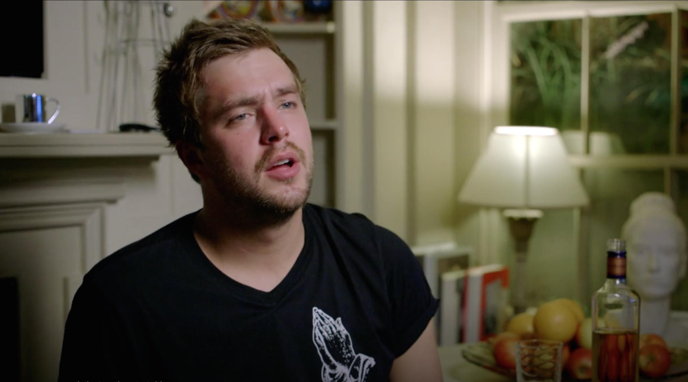 actor Iain Stirling large photo