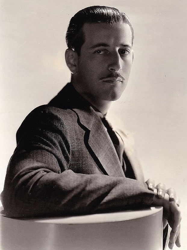actor Adrian large photo