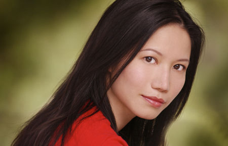 actor Elyse Dinh large photo