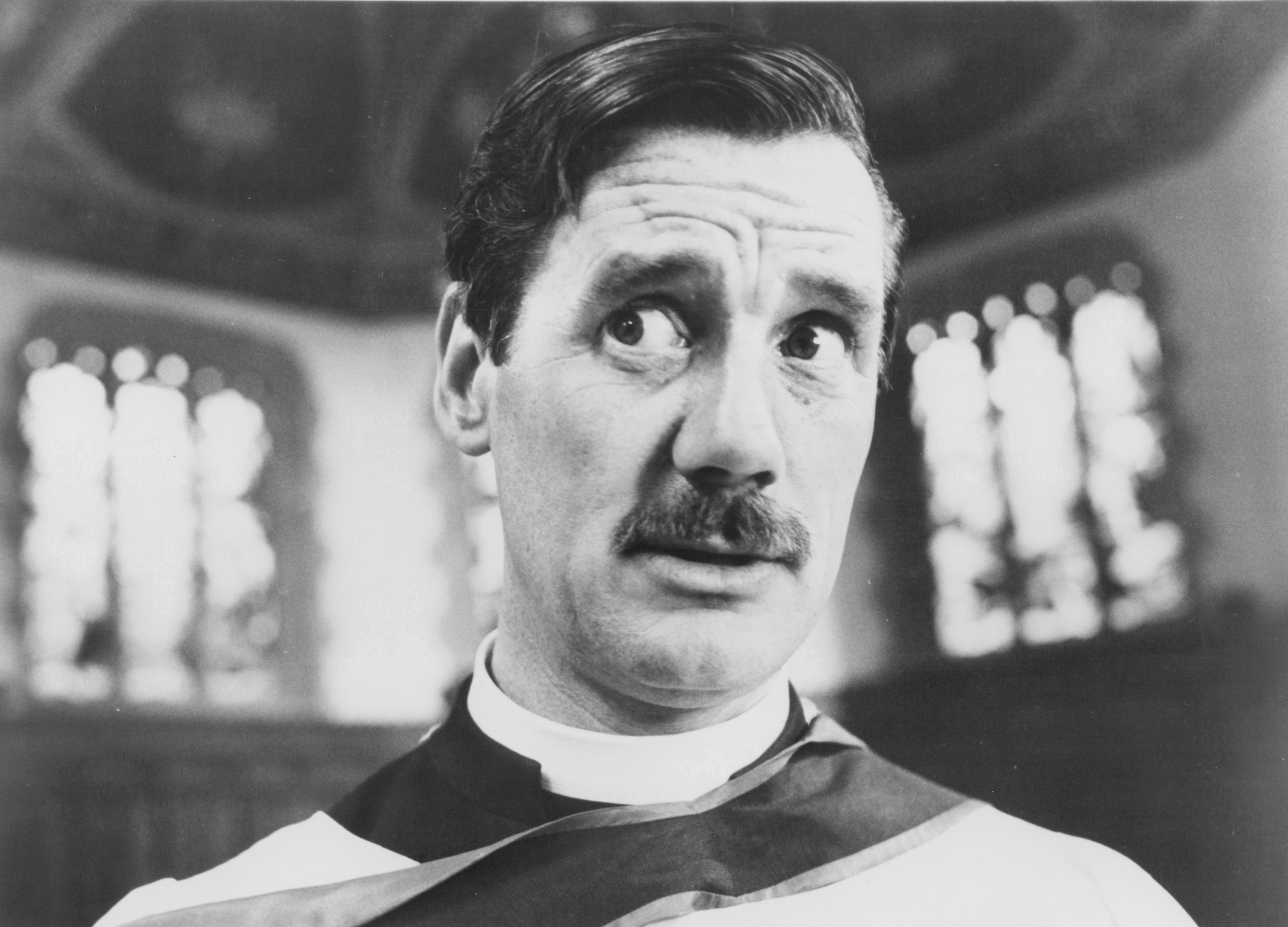 actor Michael Palin large photo