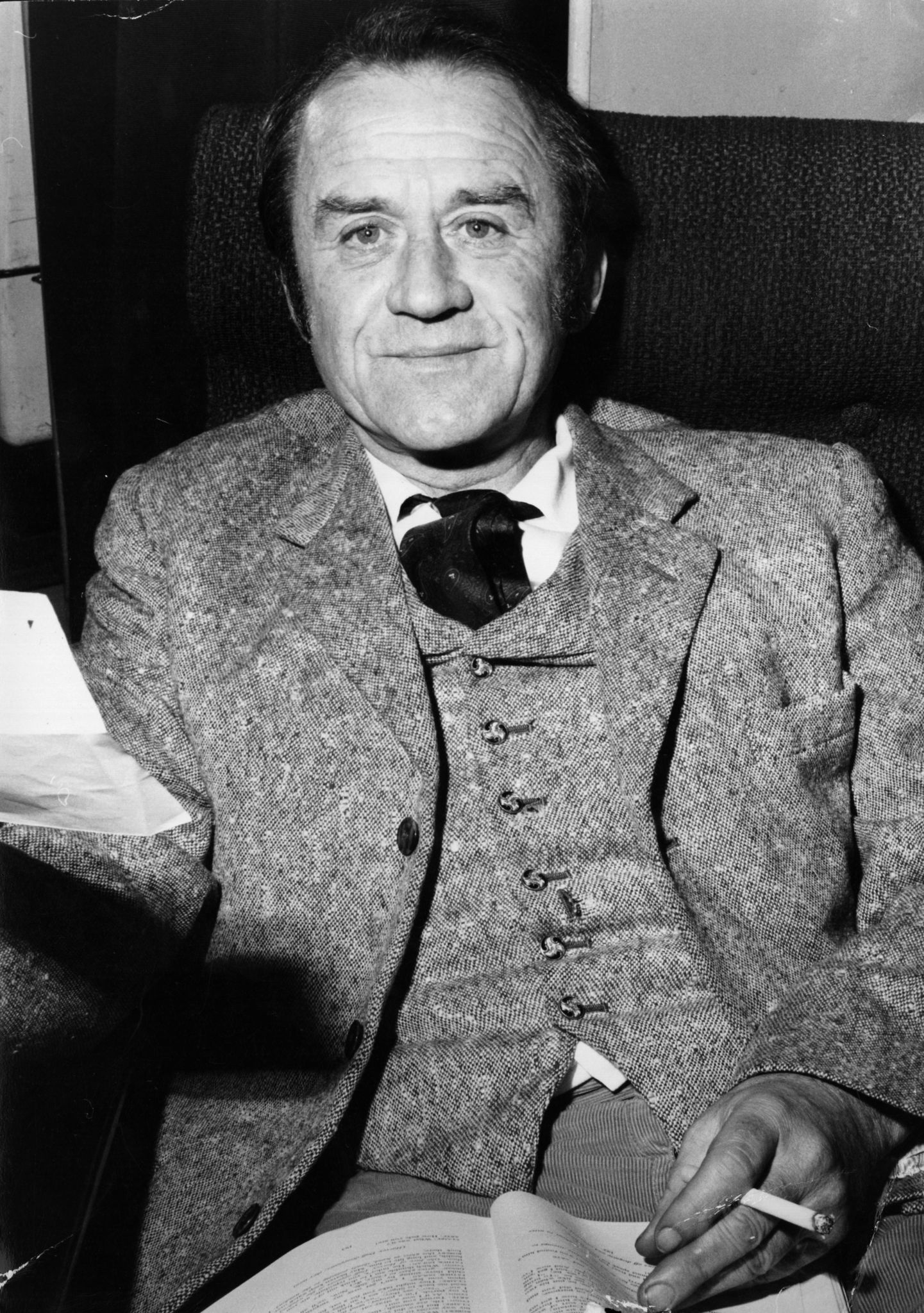 actor Cyril Cusack large photo