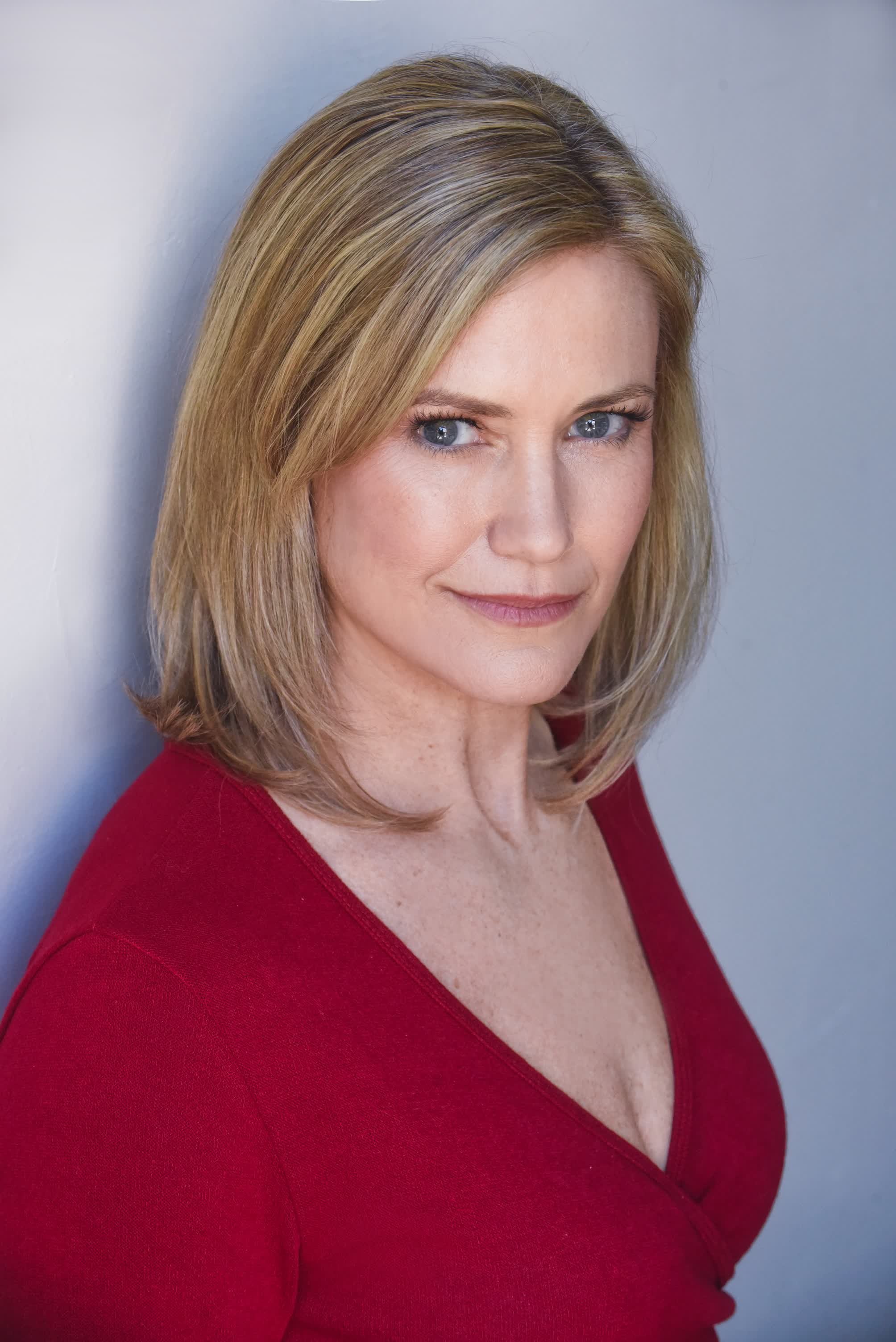 actor Cynthia Geary large photo