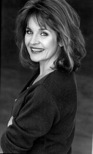 actor Karen Austin large photo