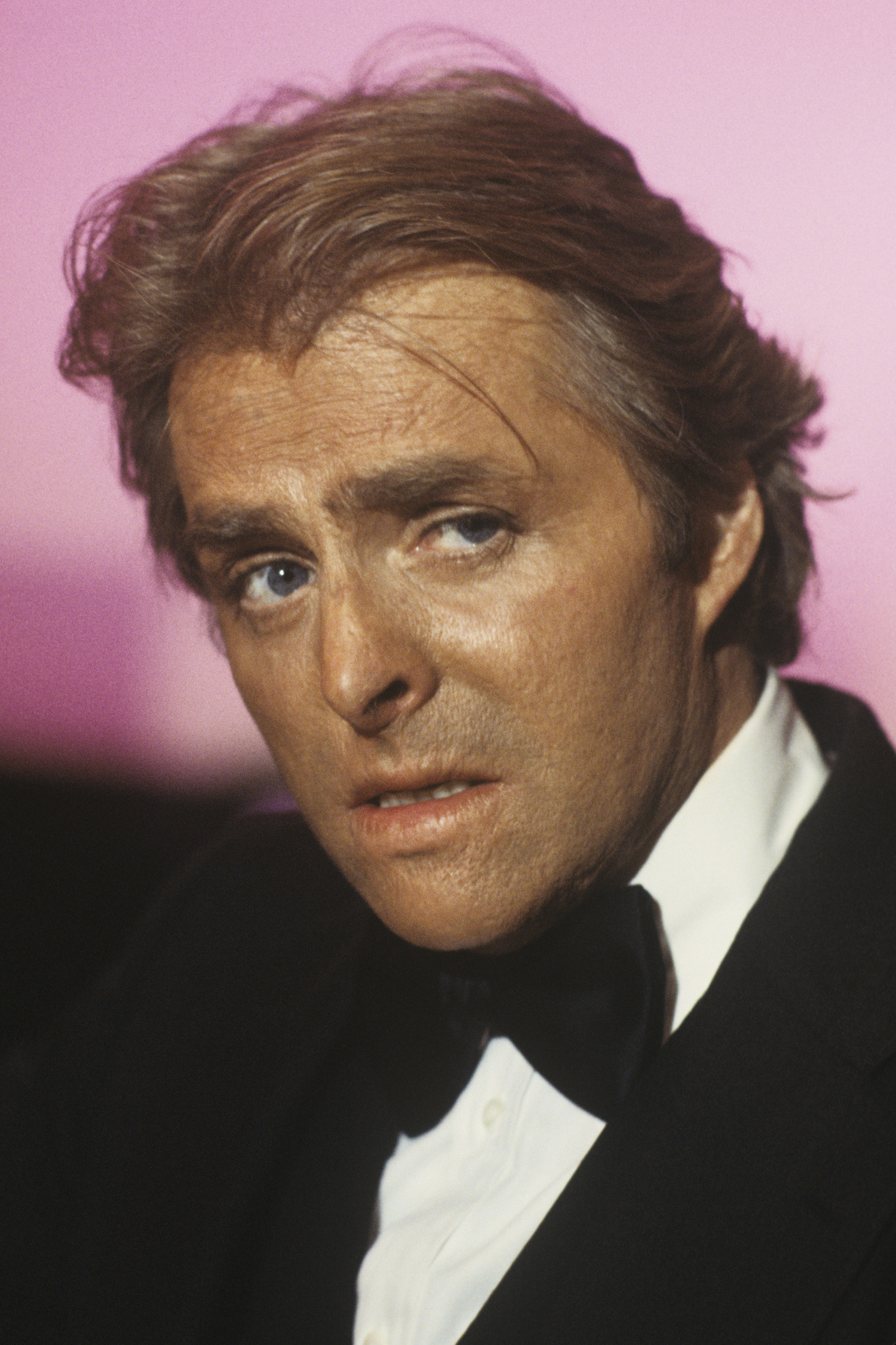 actor Richard Lynch large photo