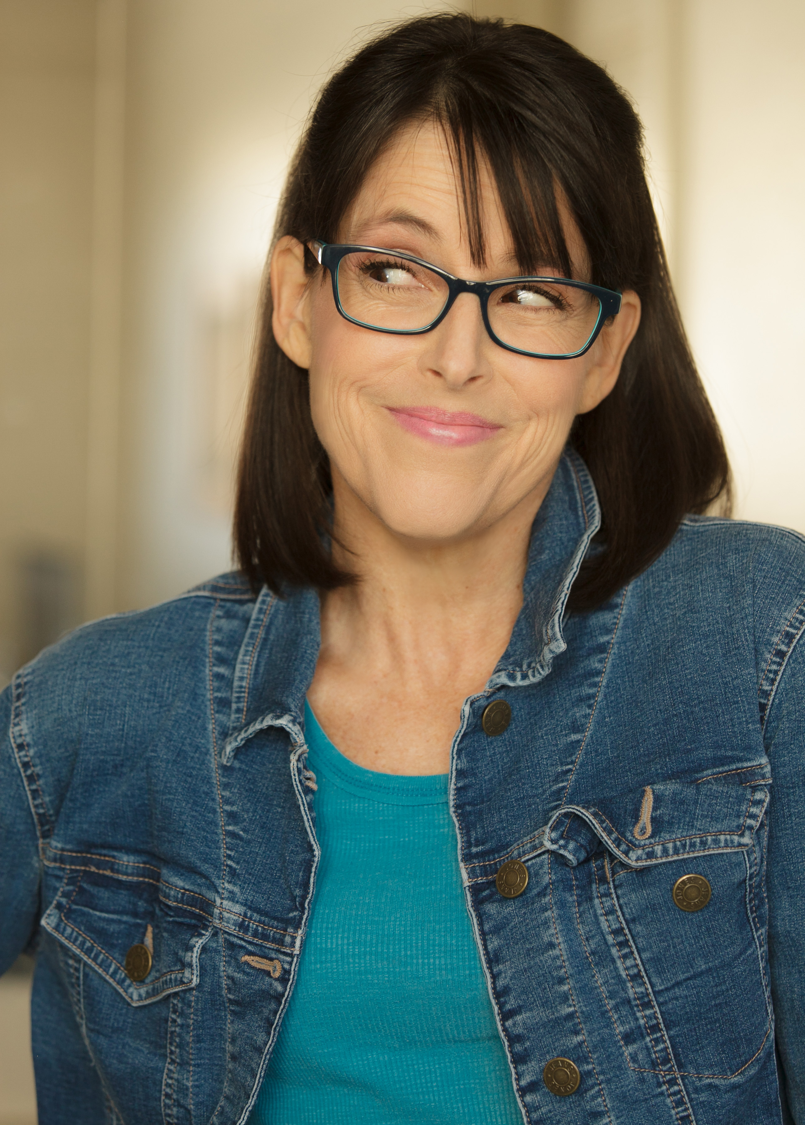 actor Lara Jill Miller large photo