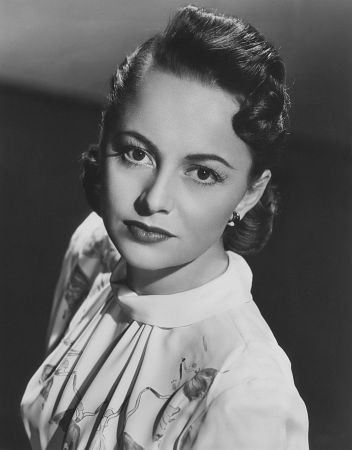 actor Olivia de Havilland large photo