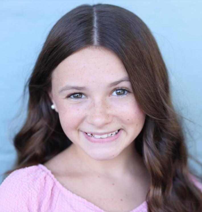 actor Cailey Fleming large photo