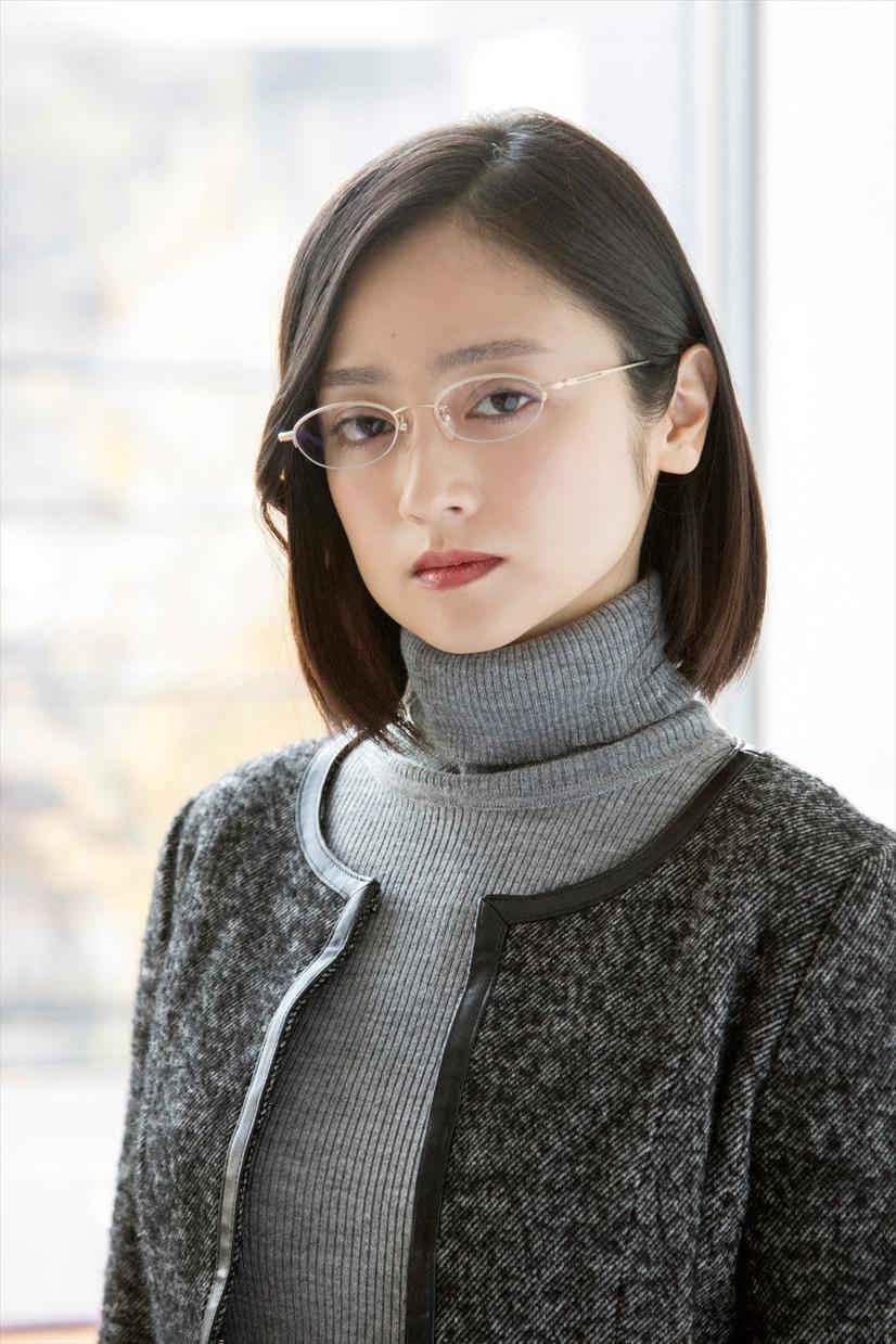 actor Yumi Adachi large photo