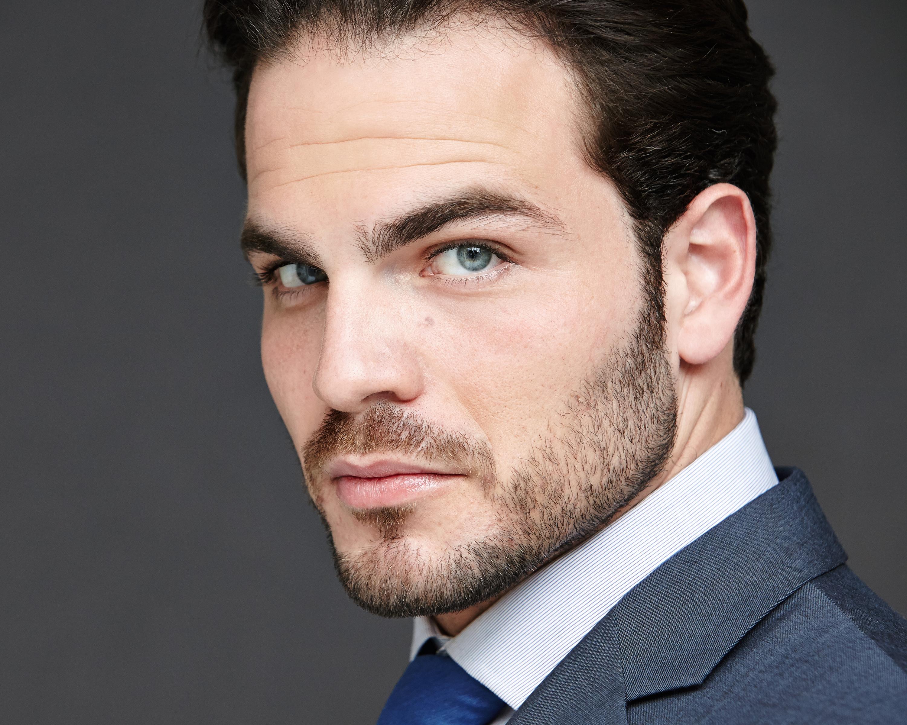 actor Camilo Gonzalez large photo