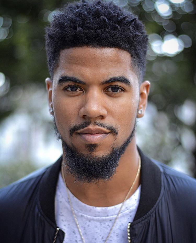 actor Julian Horton large photo