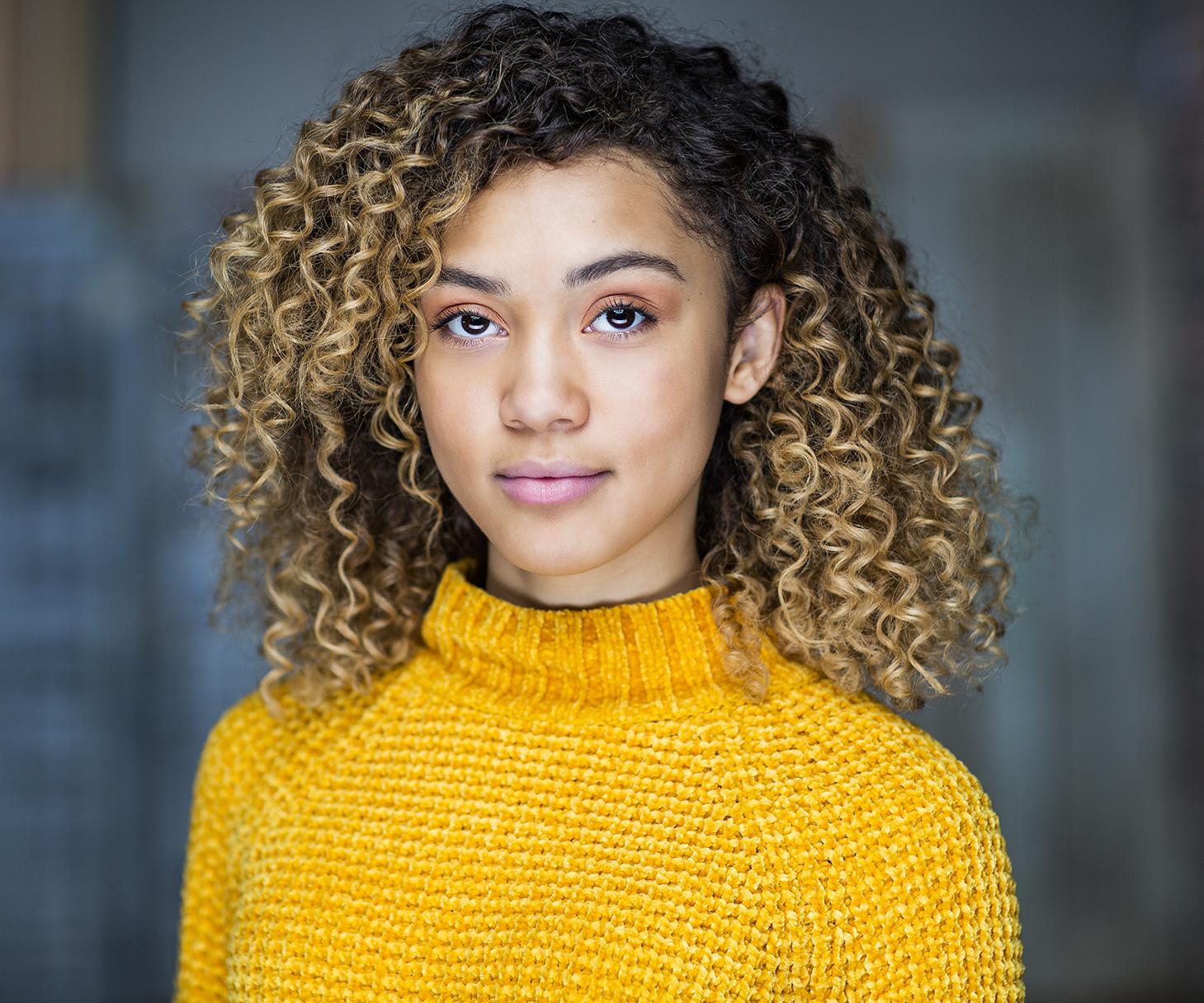 actor Kamaia Fairburn large photo
