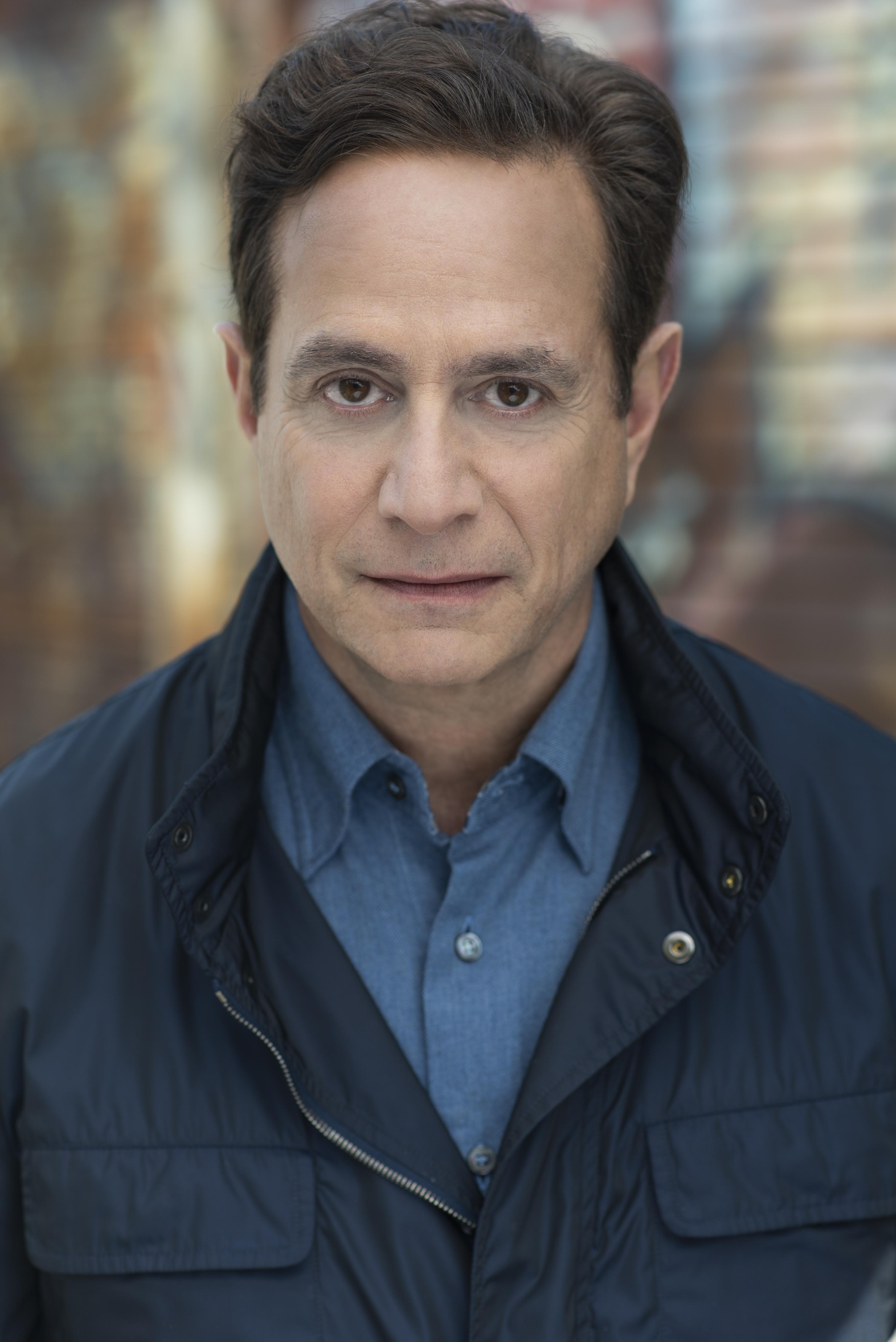actor Philip Schaefer large photo