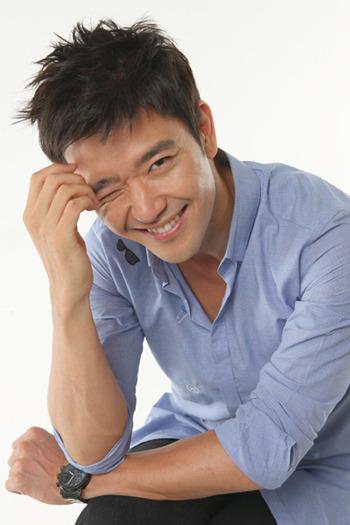 actor Soo-bin Bae large photo