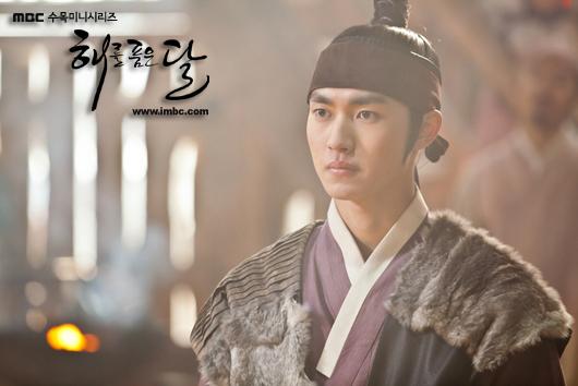 actor Tae-Ri Lee large photo