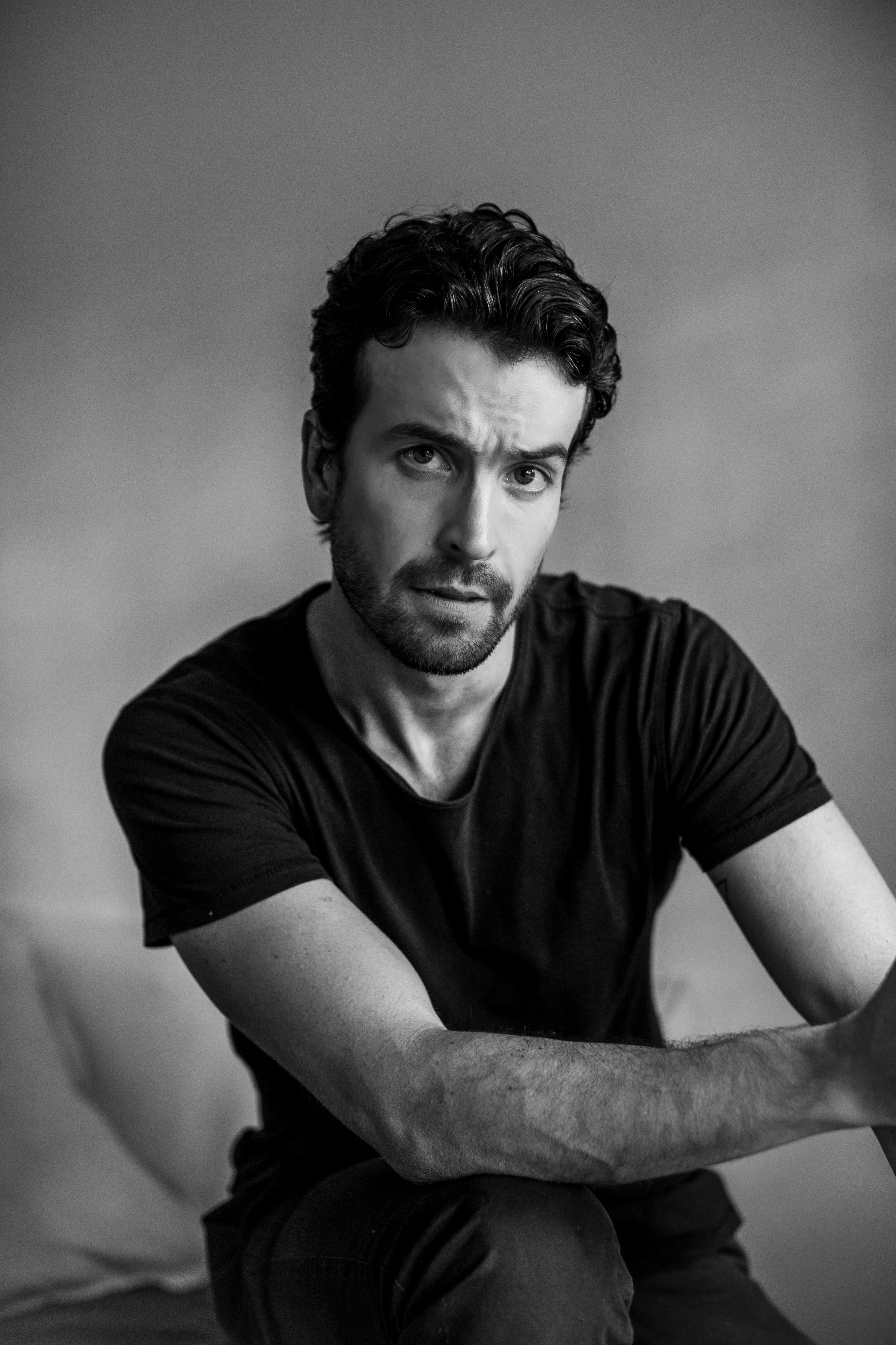 actor Armand Aucamp large photo